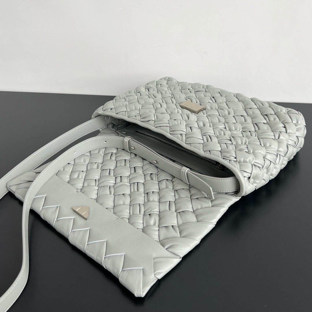 BTV Rumple Messenger Bag