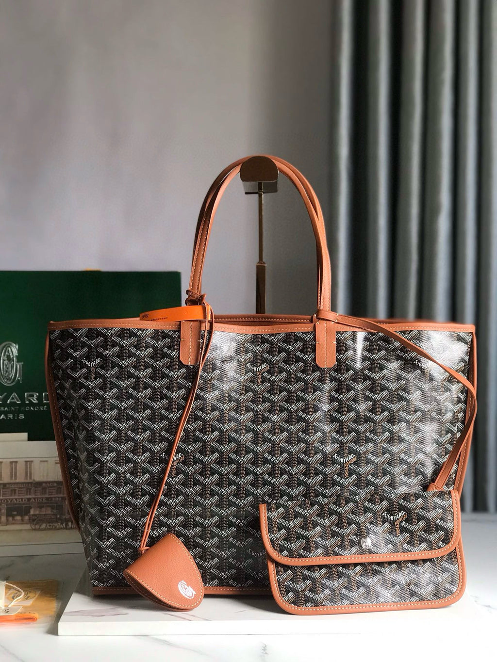 GYD Reversible Anjou