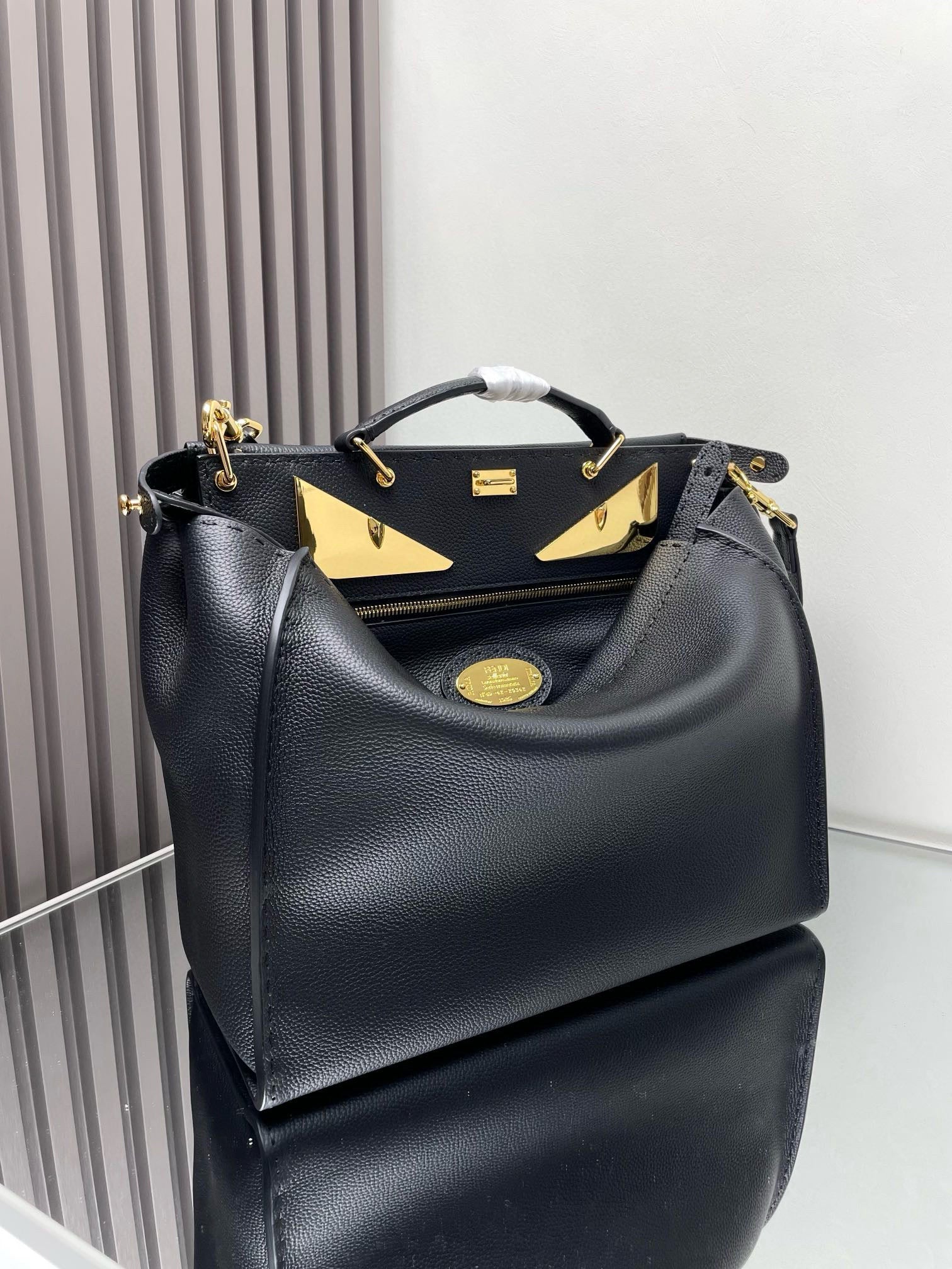 FD Peekaboo Bag
