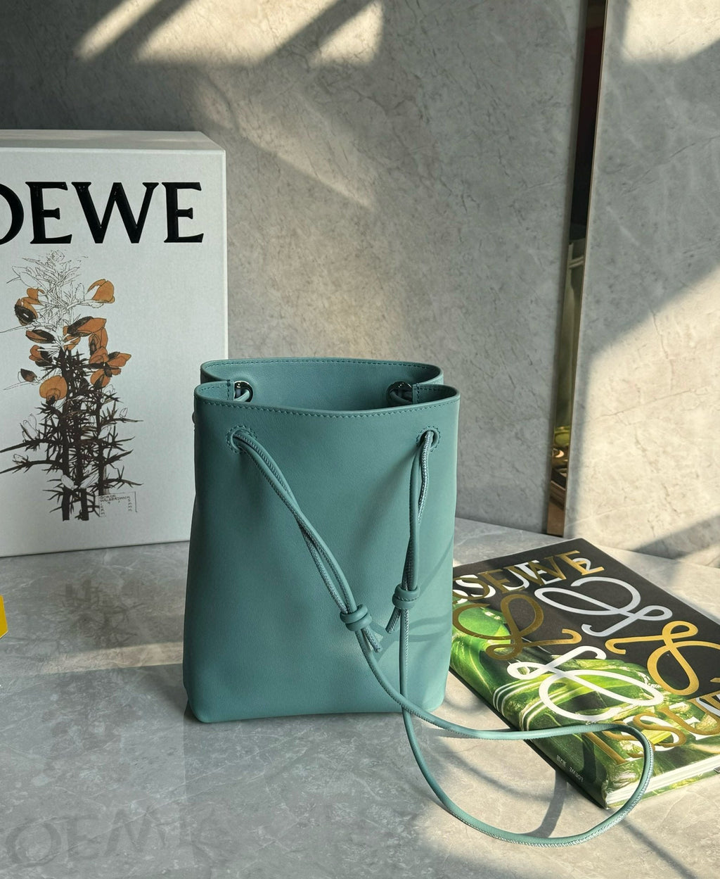 LW Pebble Leather
