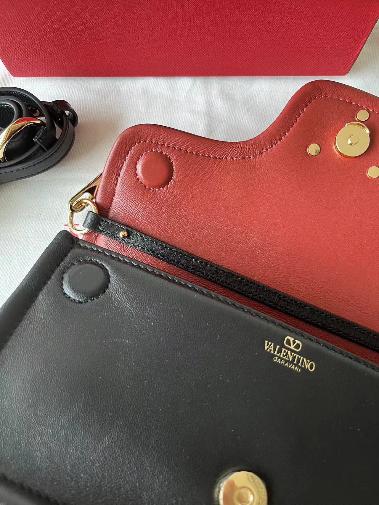 VLT Sling Bag