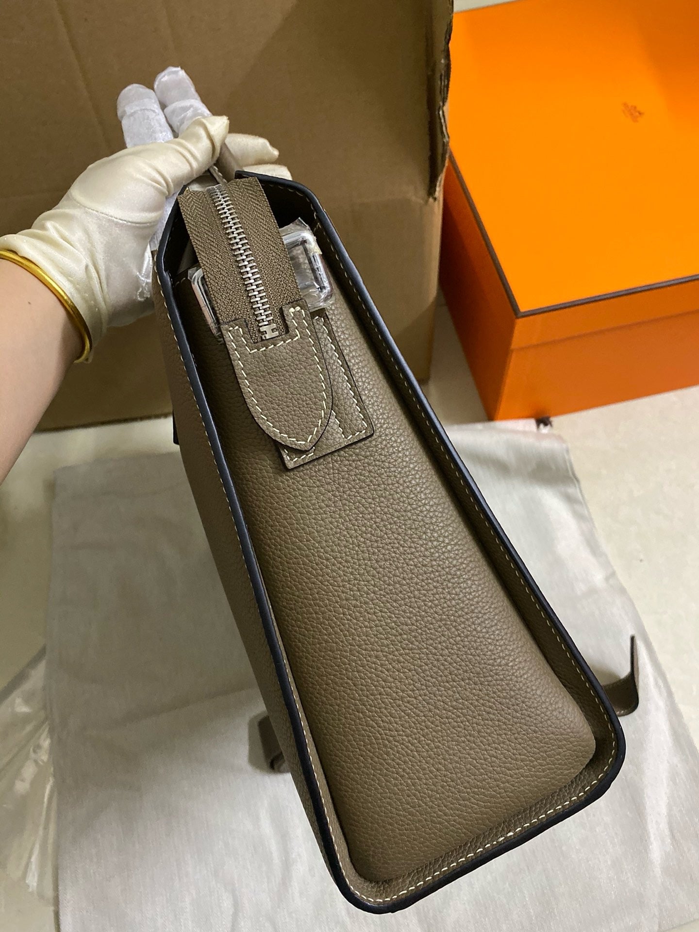 HMS Briefcase