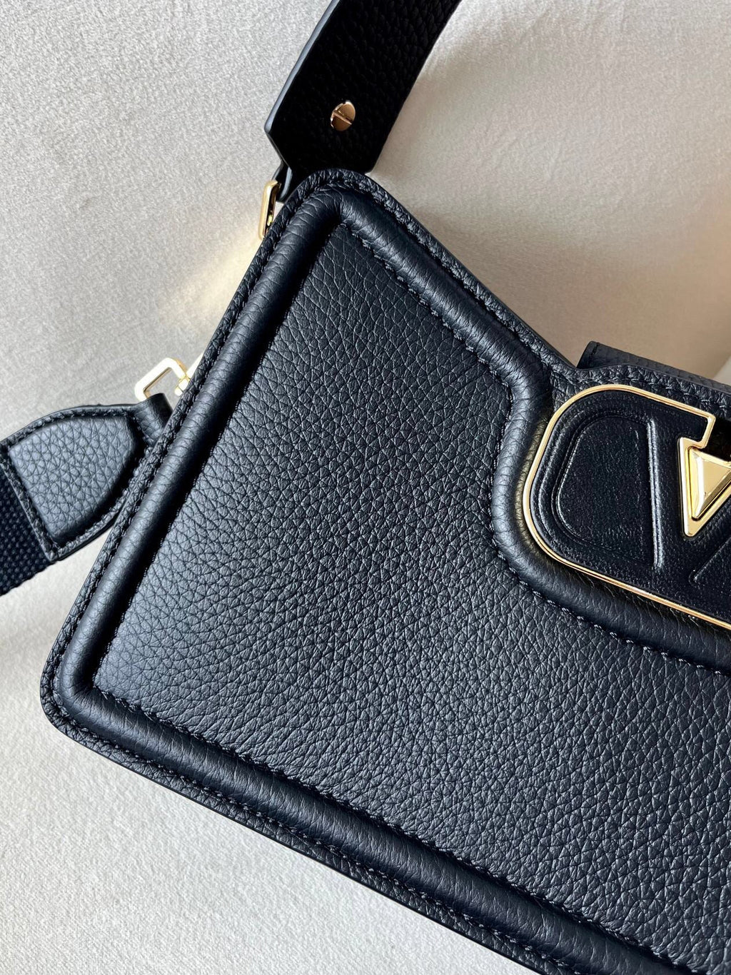 VLT Sling Bag