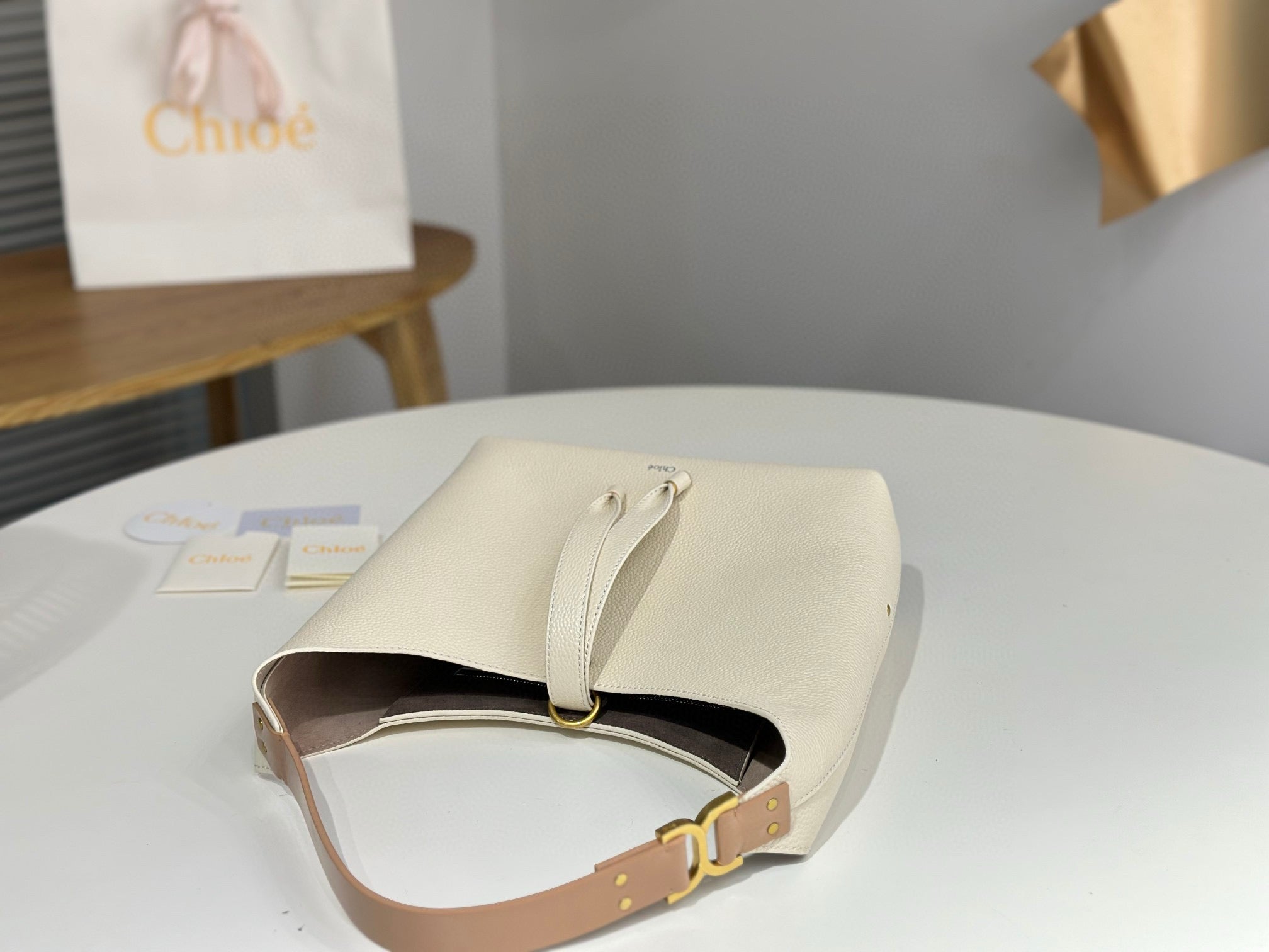CHL Marcie Hobo