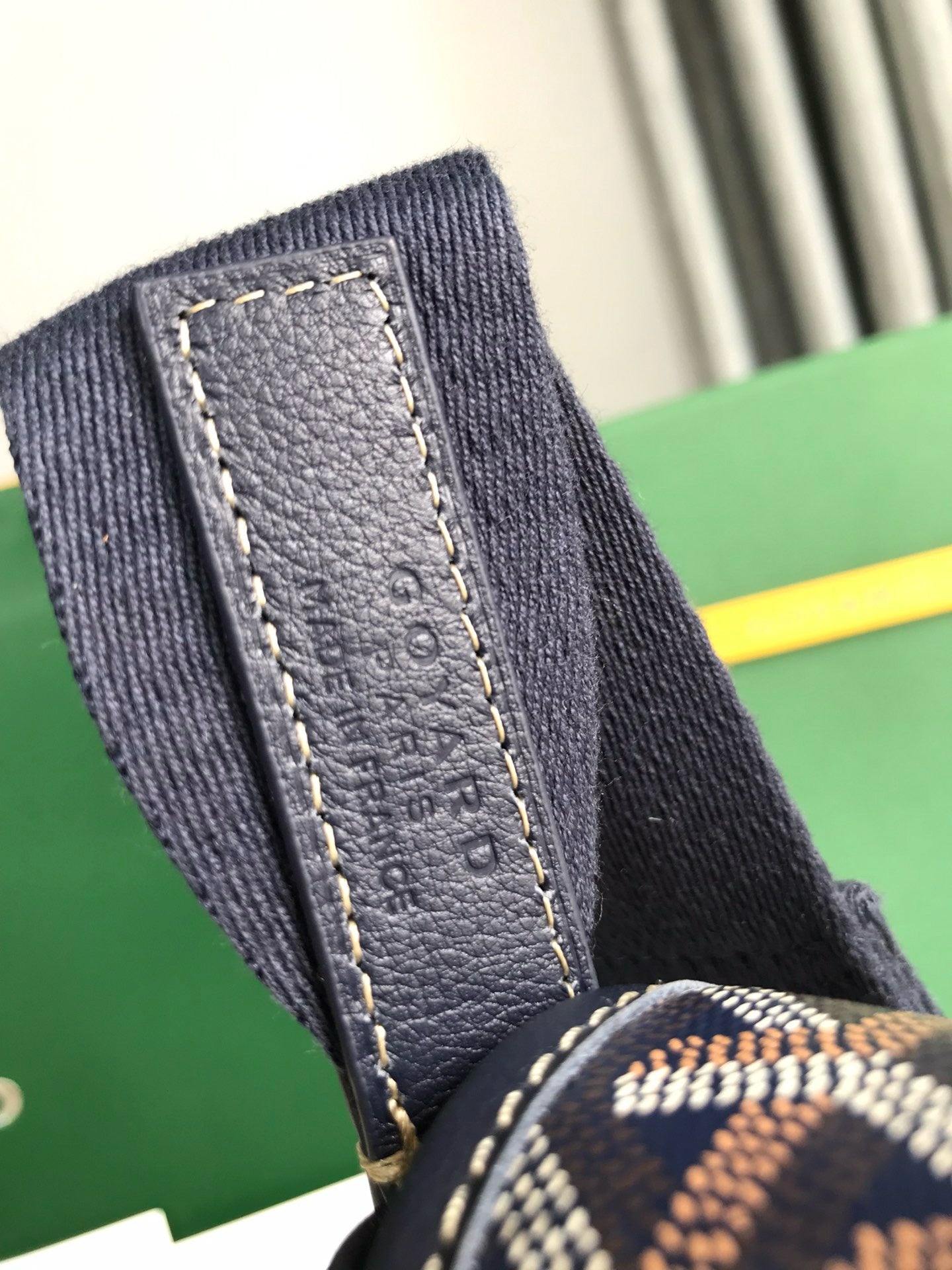 GYD Messenger Bag