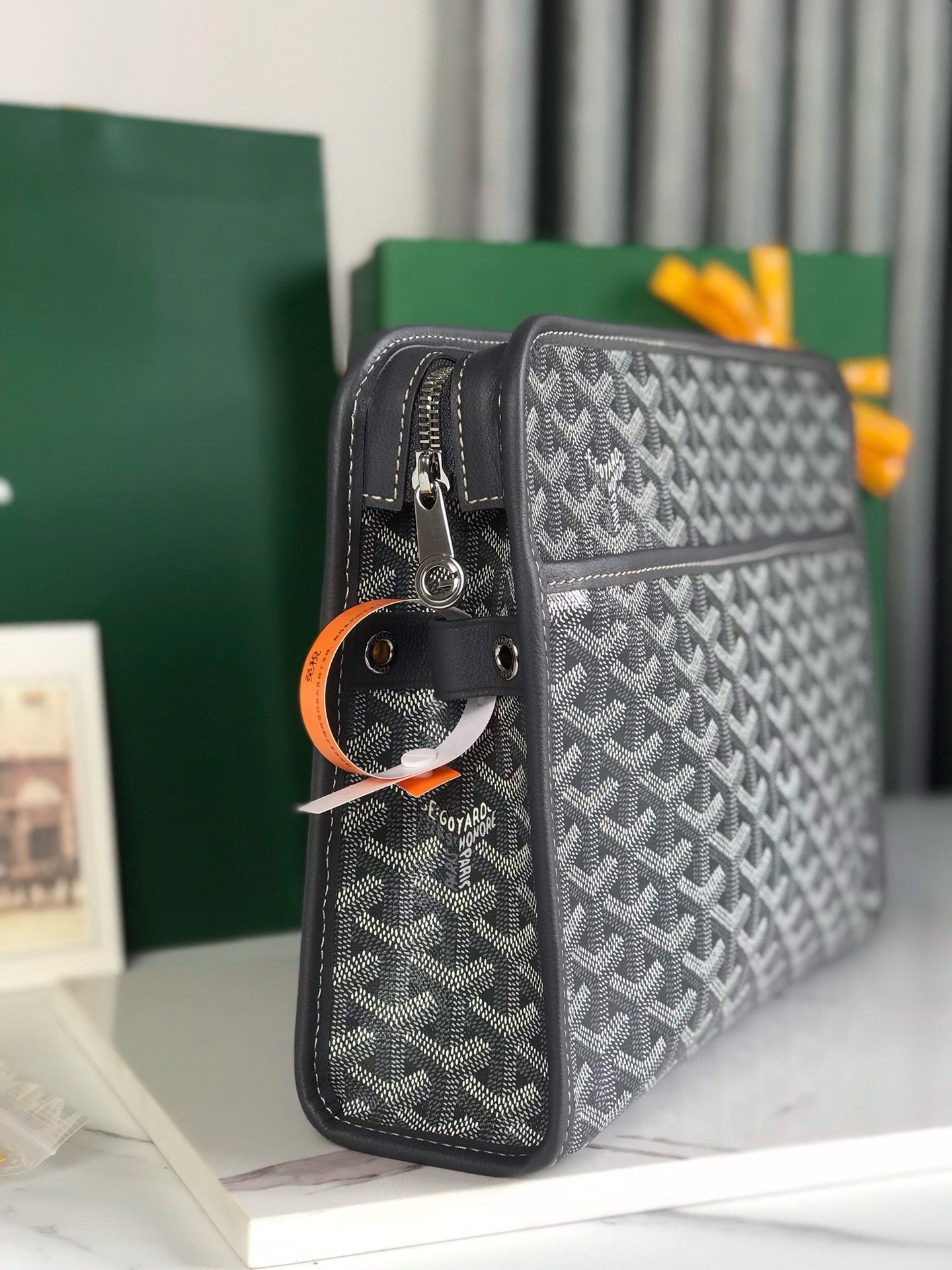 GYD Jouvence Toiletry Bag