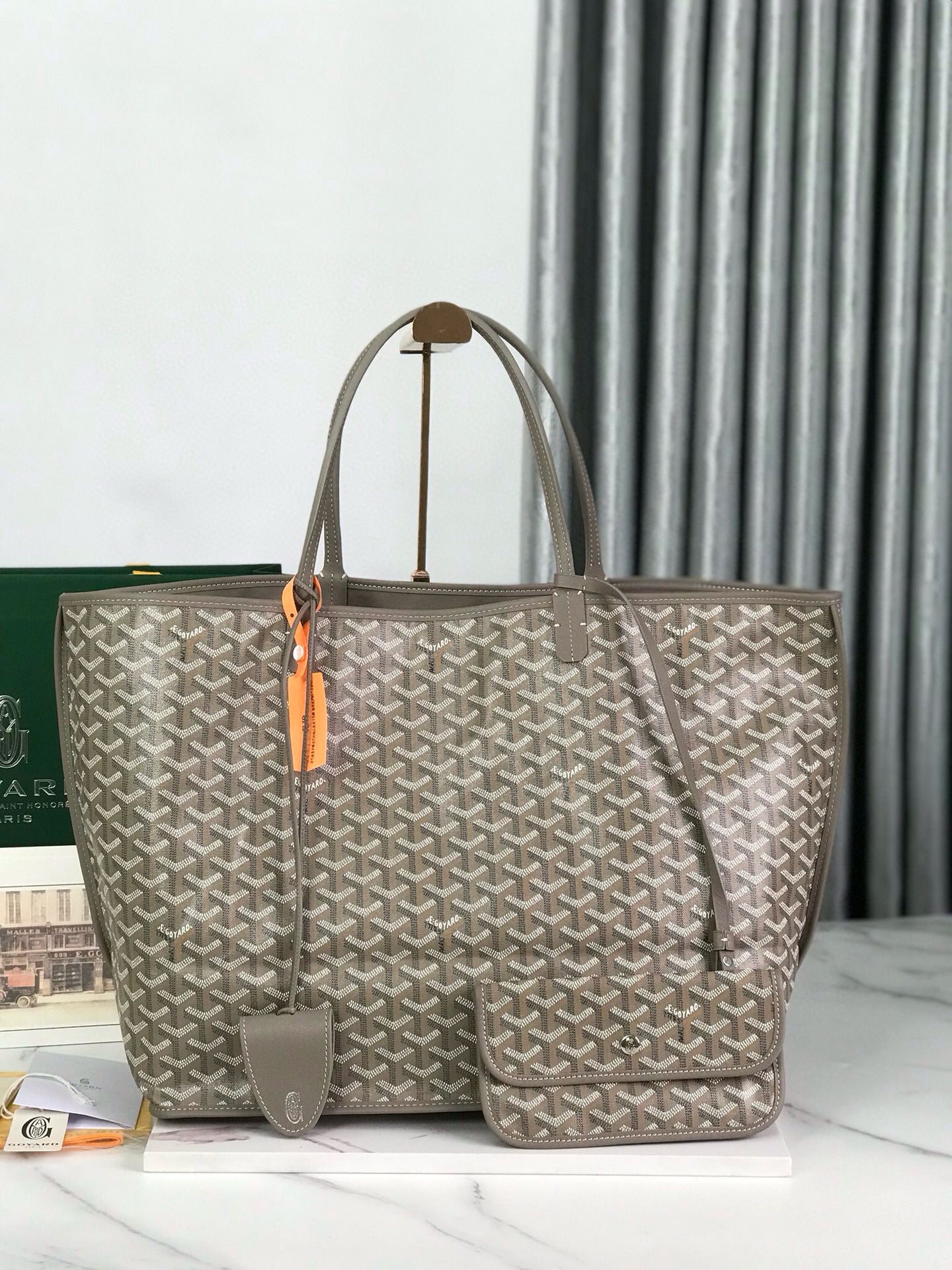 GYD Reversible Anjou