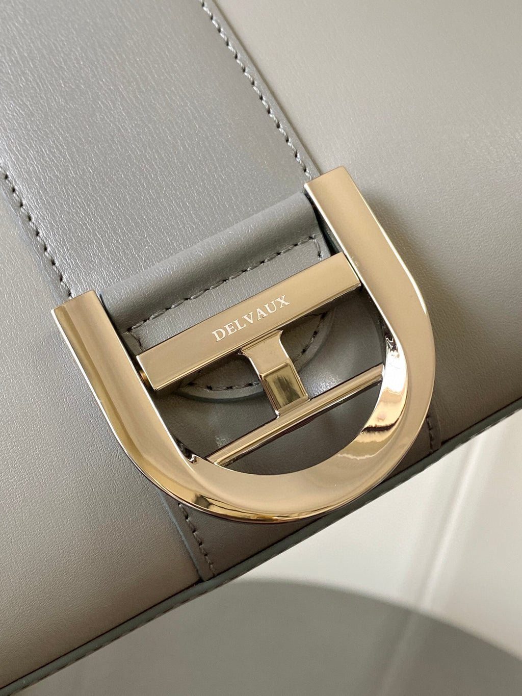 DLV Sling Bag