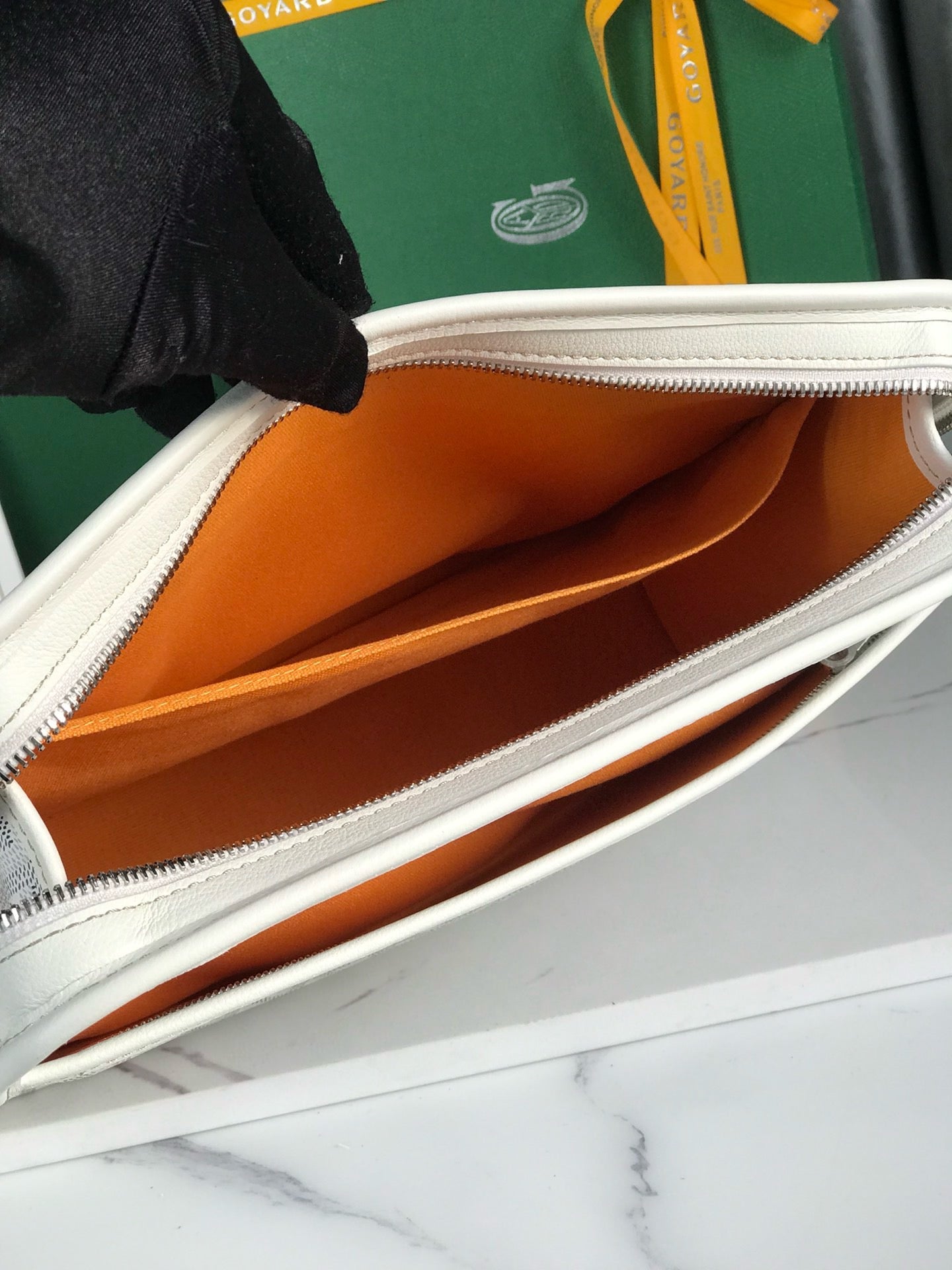 GYD Jouvence Toiletry Bag