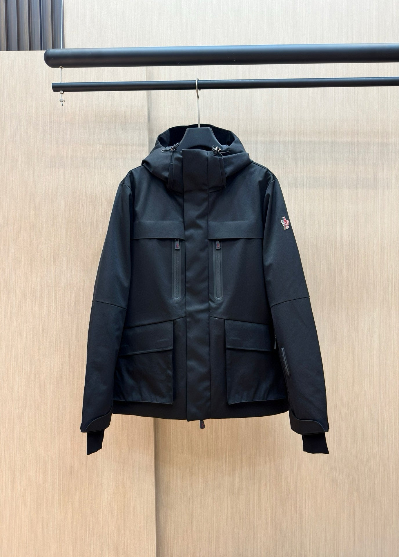 MNC Windbreaker