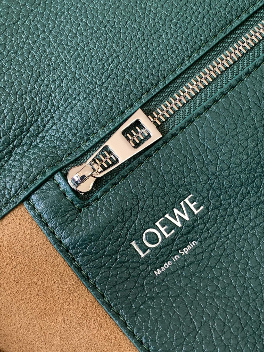 LW Pebble Leather
