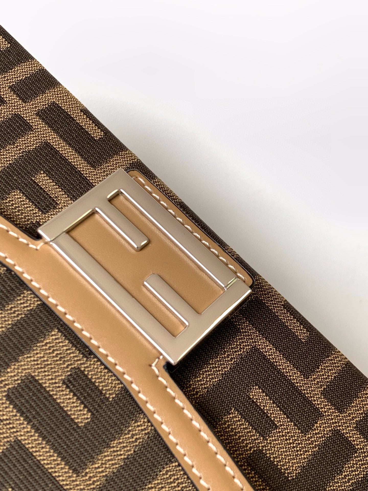 FD Baguette Soft Trunk