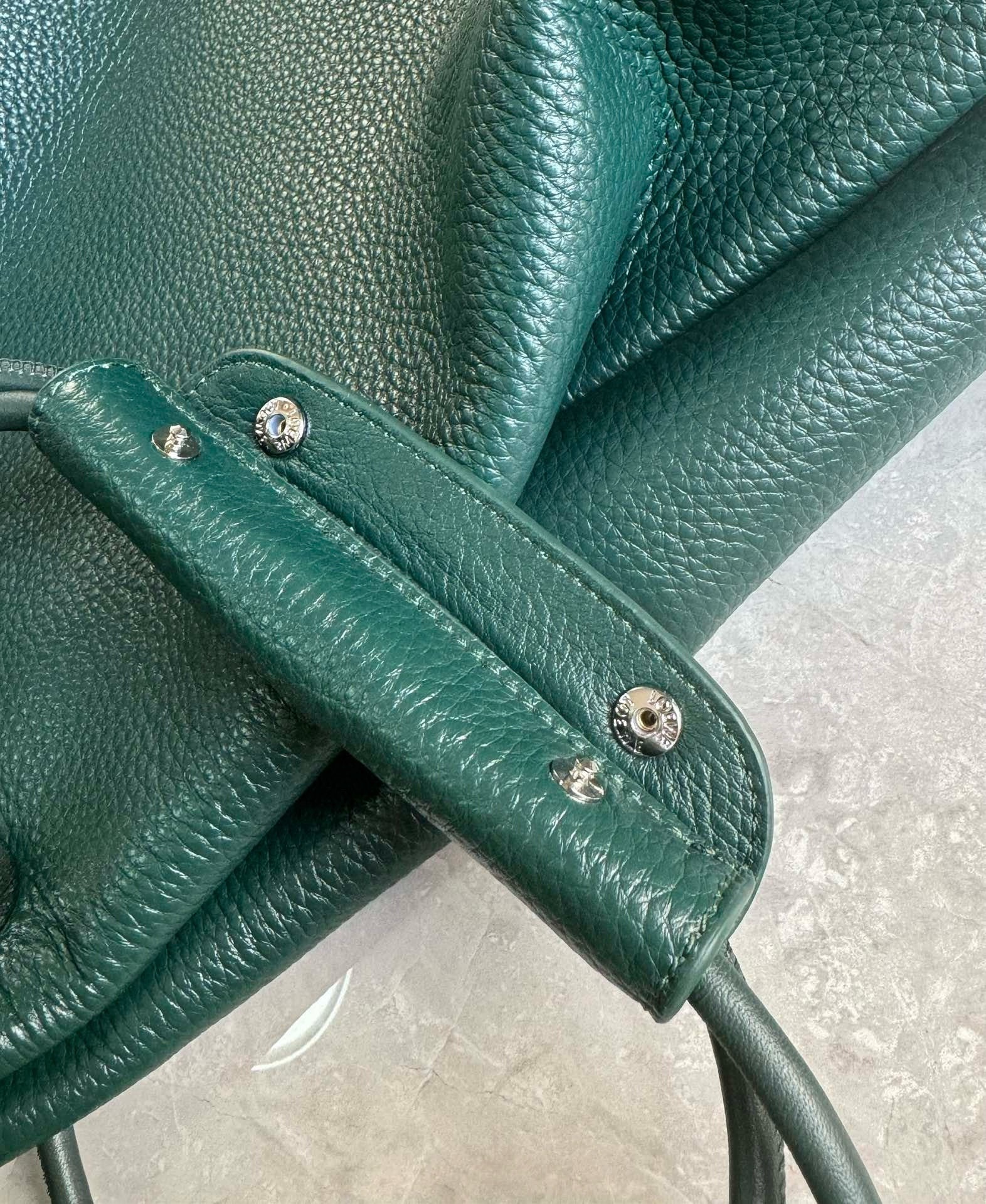 LW Pebble Hobo