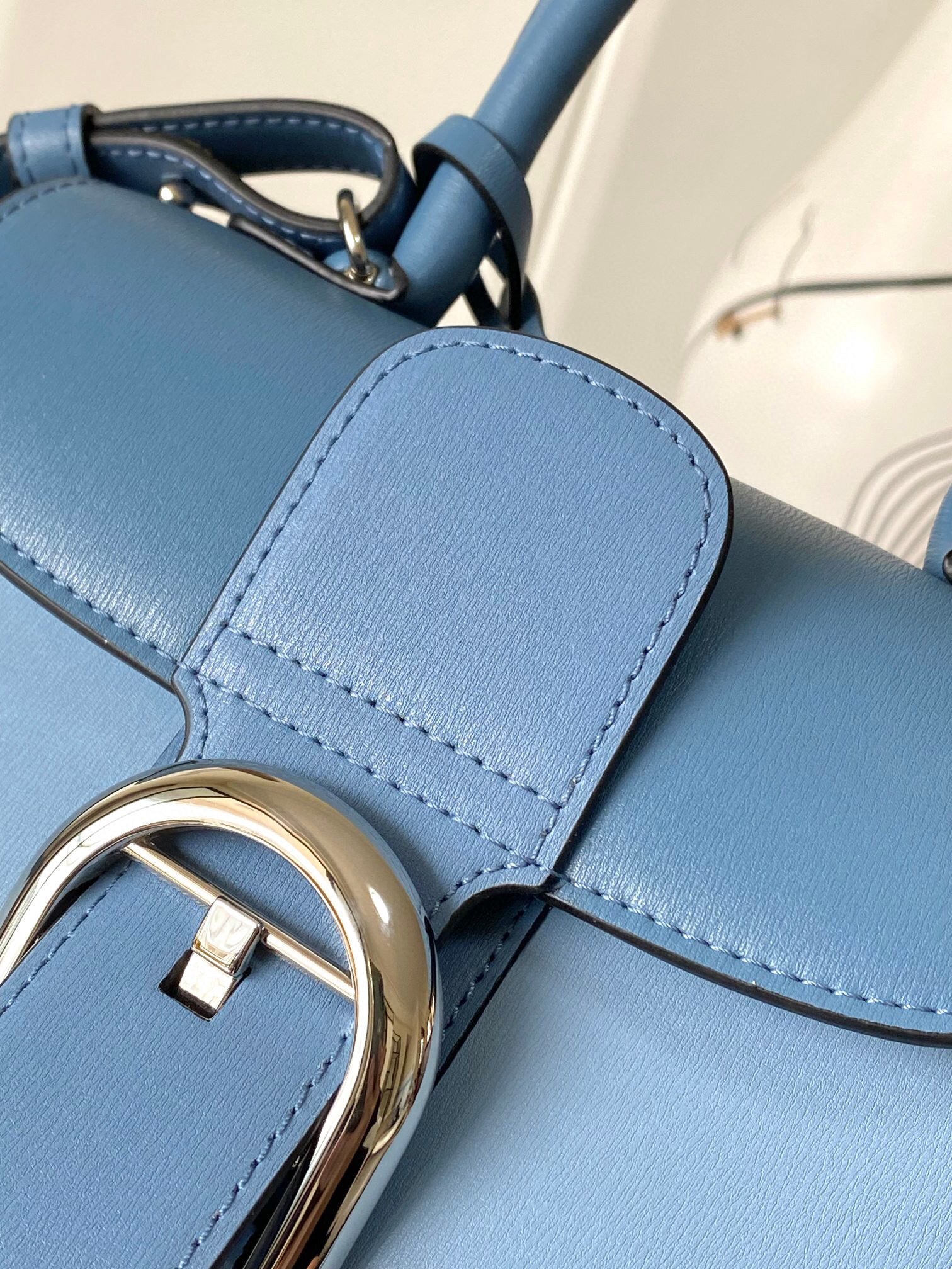 DLV Sling Bag
