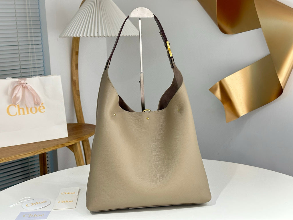 CHL Marcie Hobo