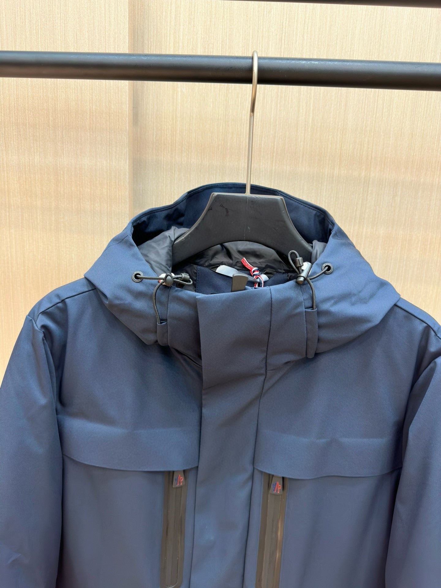 MNC Windbreaker