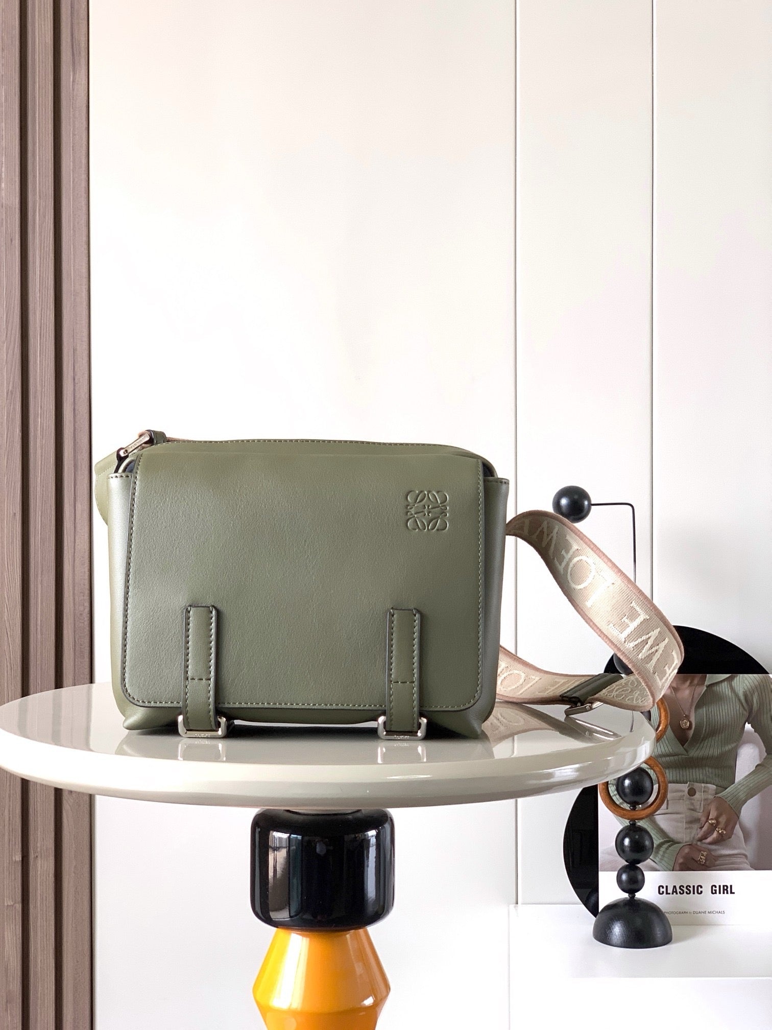 LW Messenger Bag