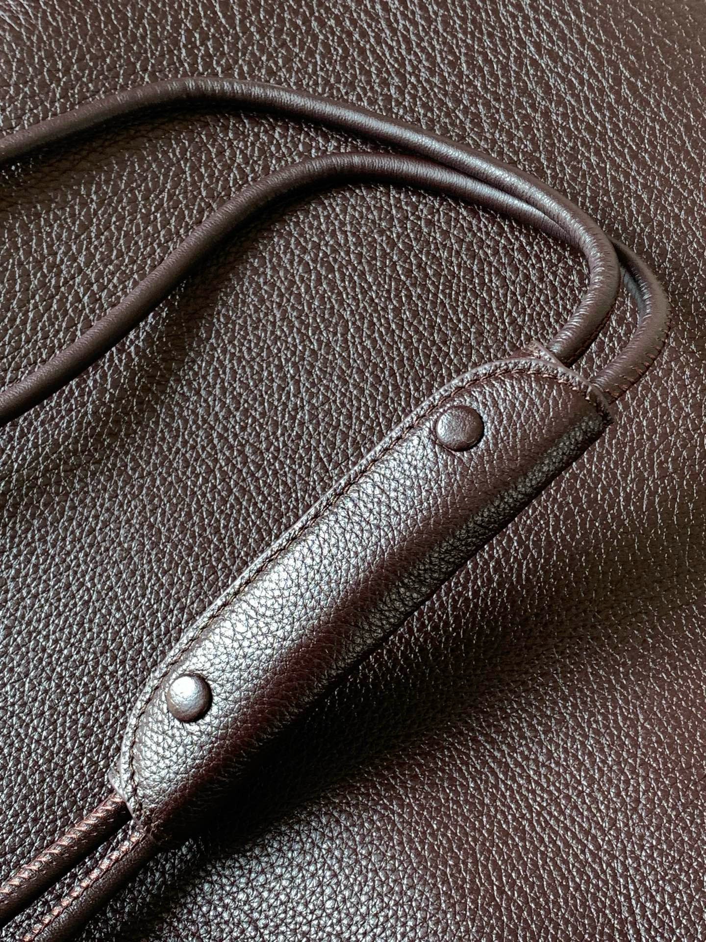 LW Pebble Leather