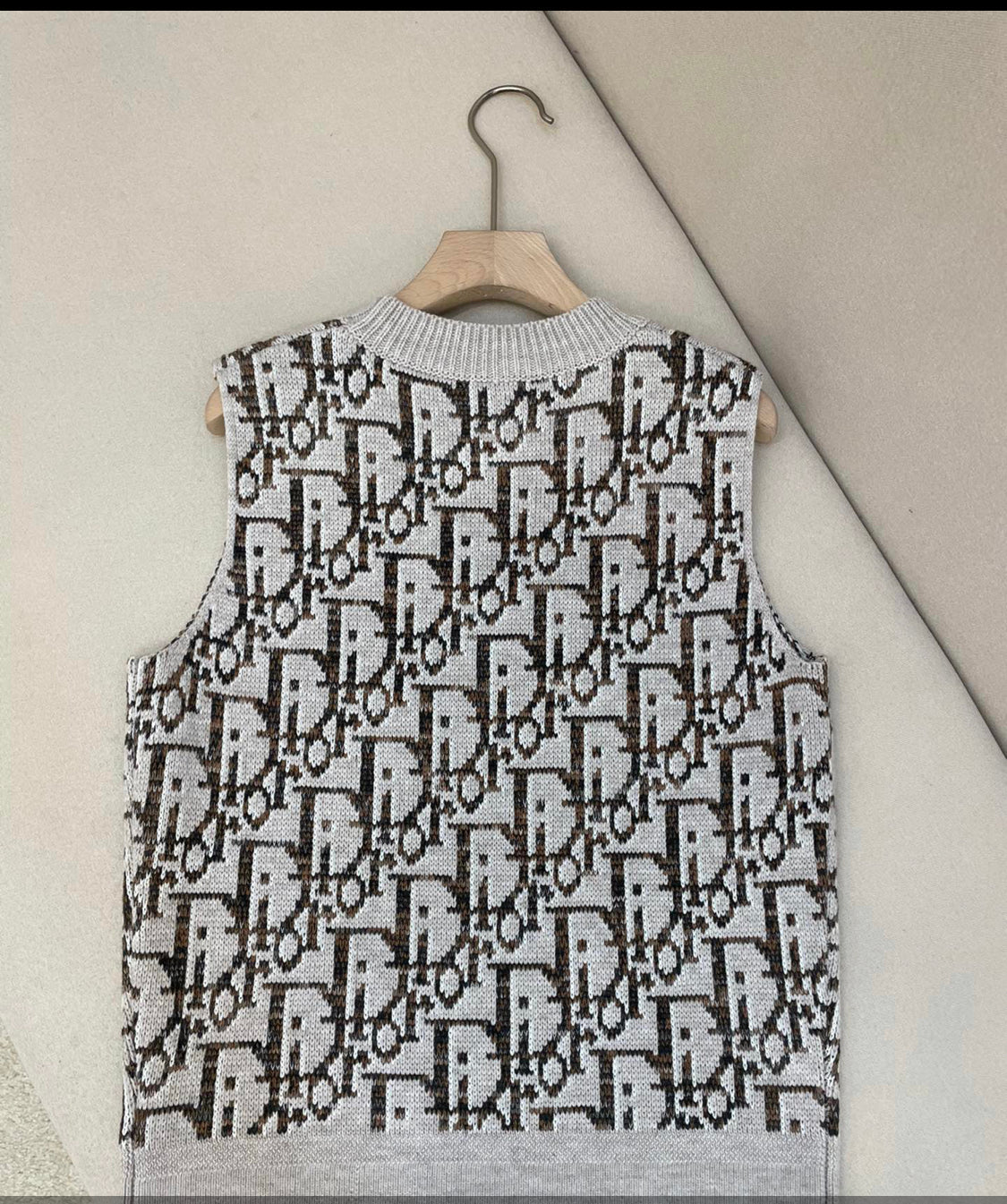 CD Sweater