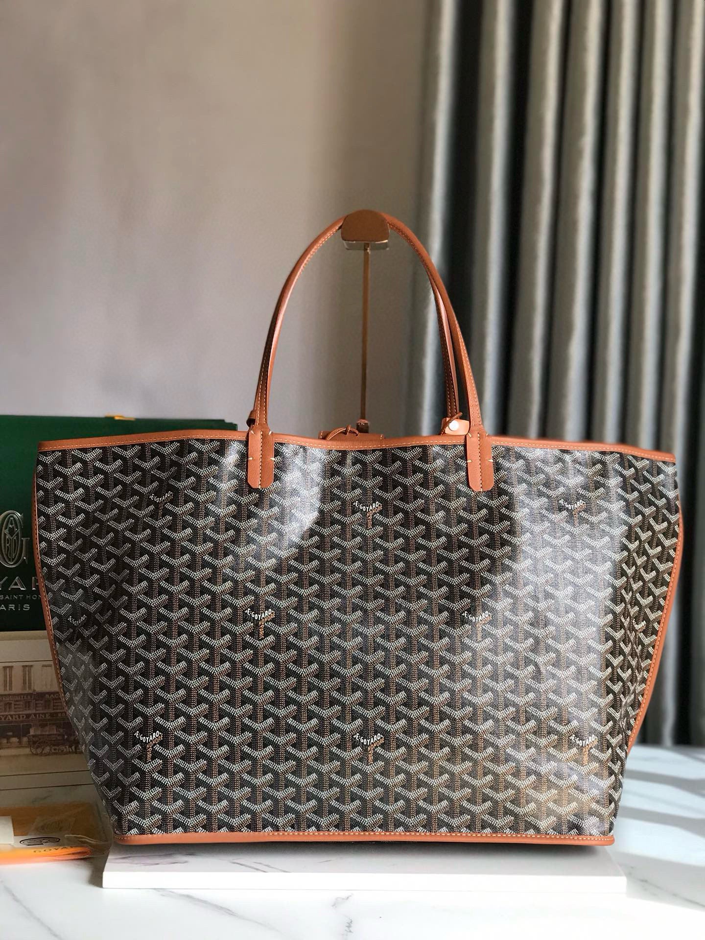 GYD Reversible Anjou
