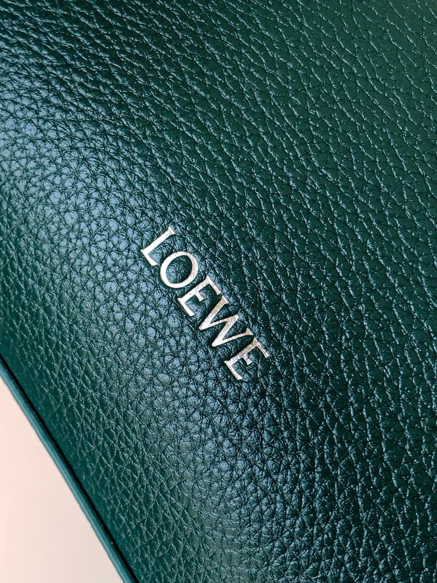 LW Pebble Leather