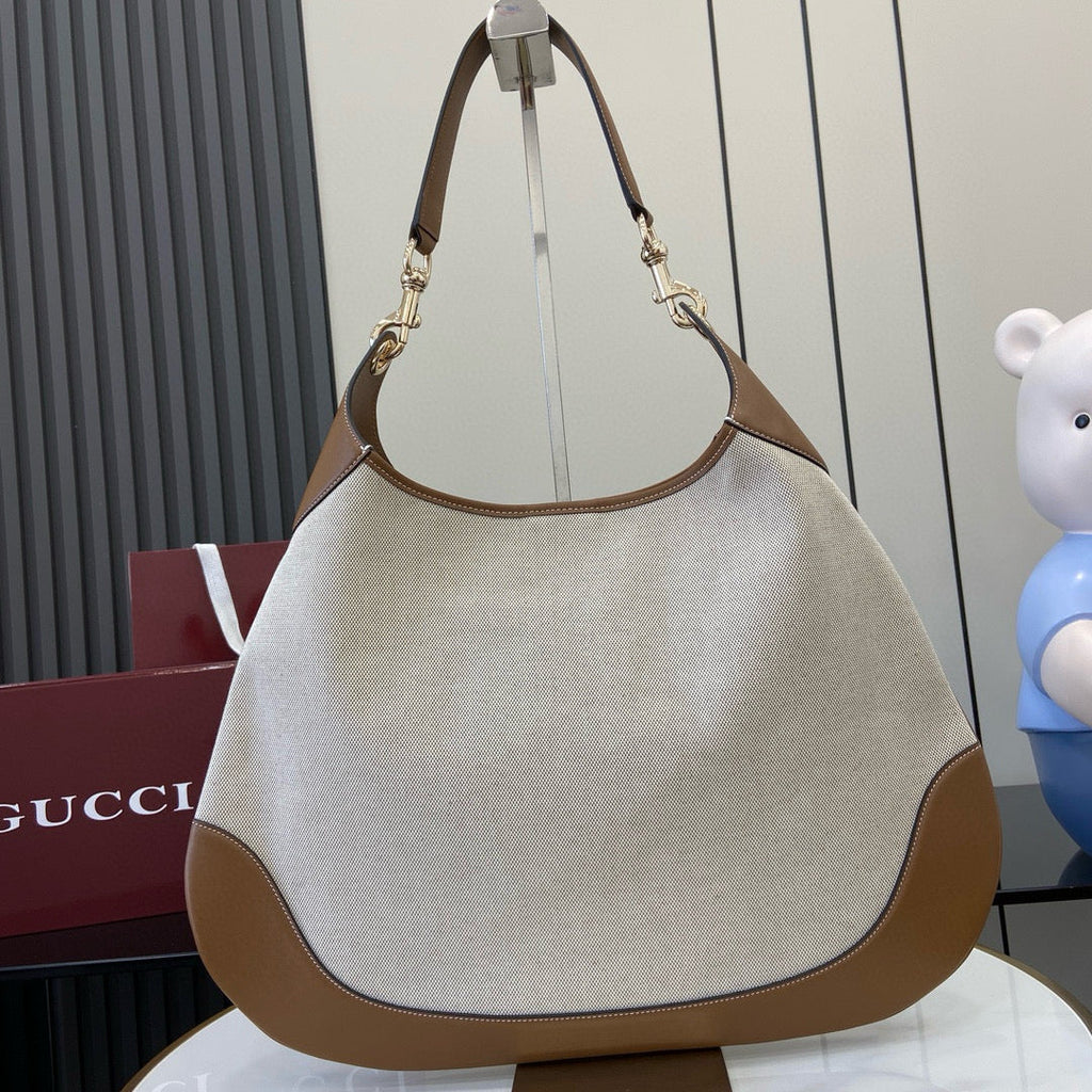 GC Shoulder Bag