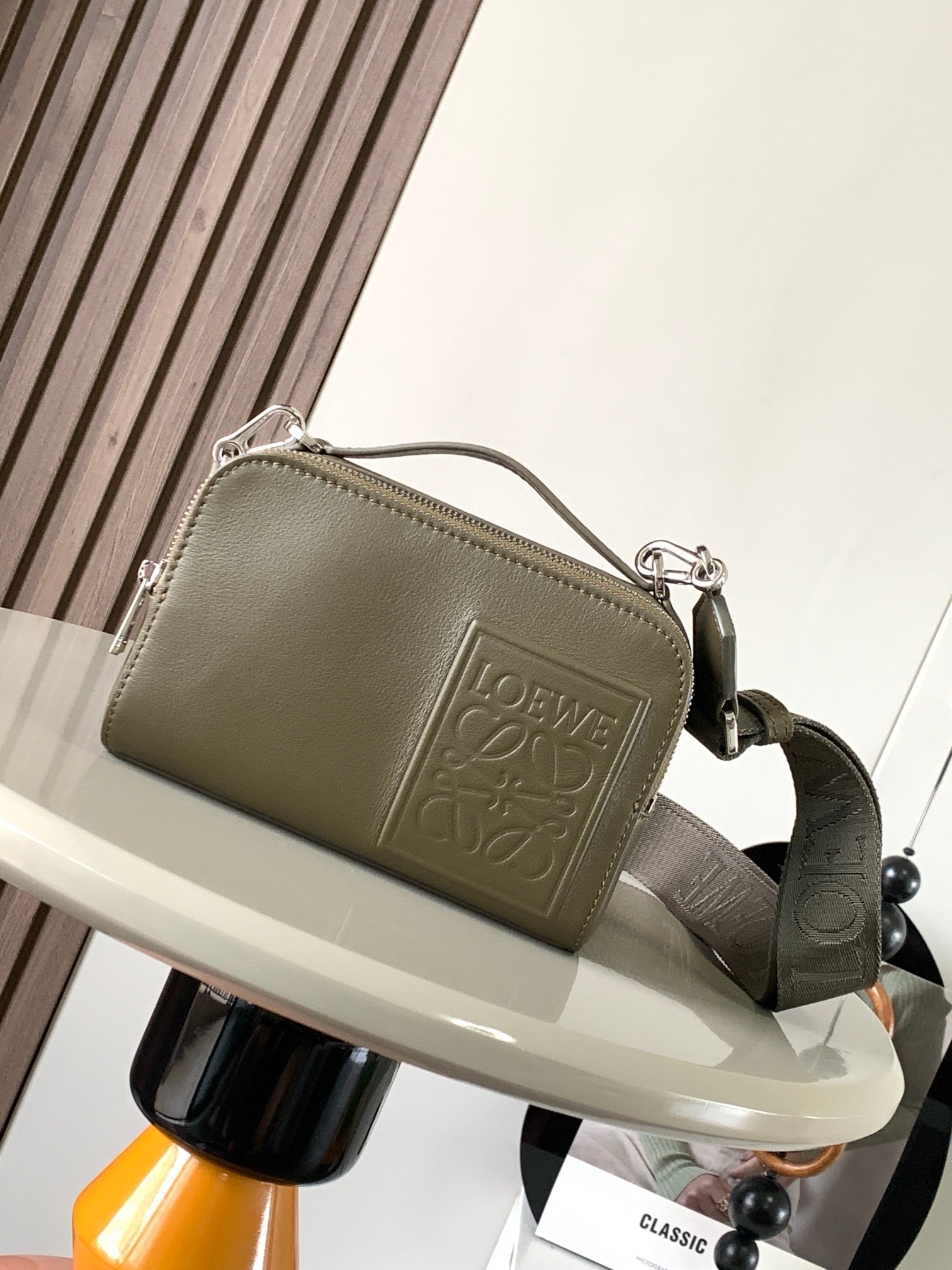 LW Messenger Bag