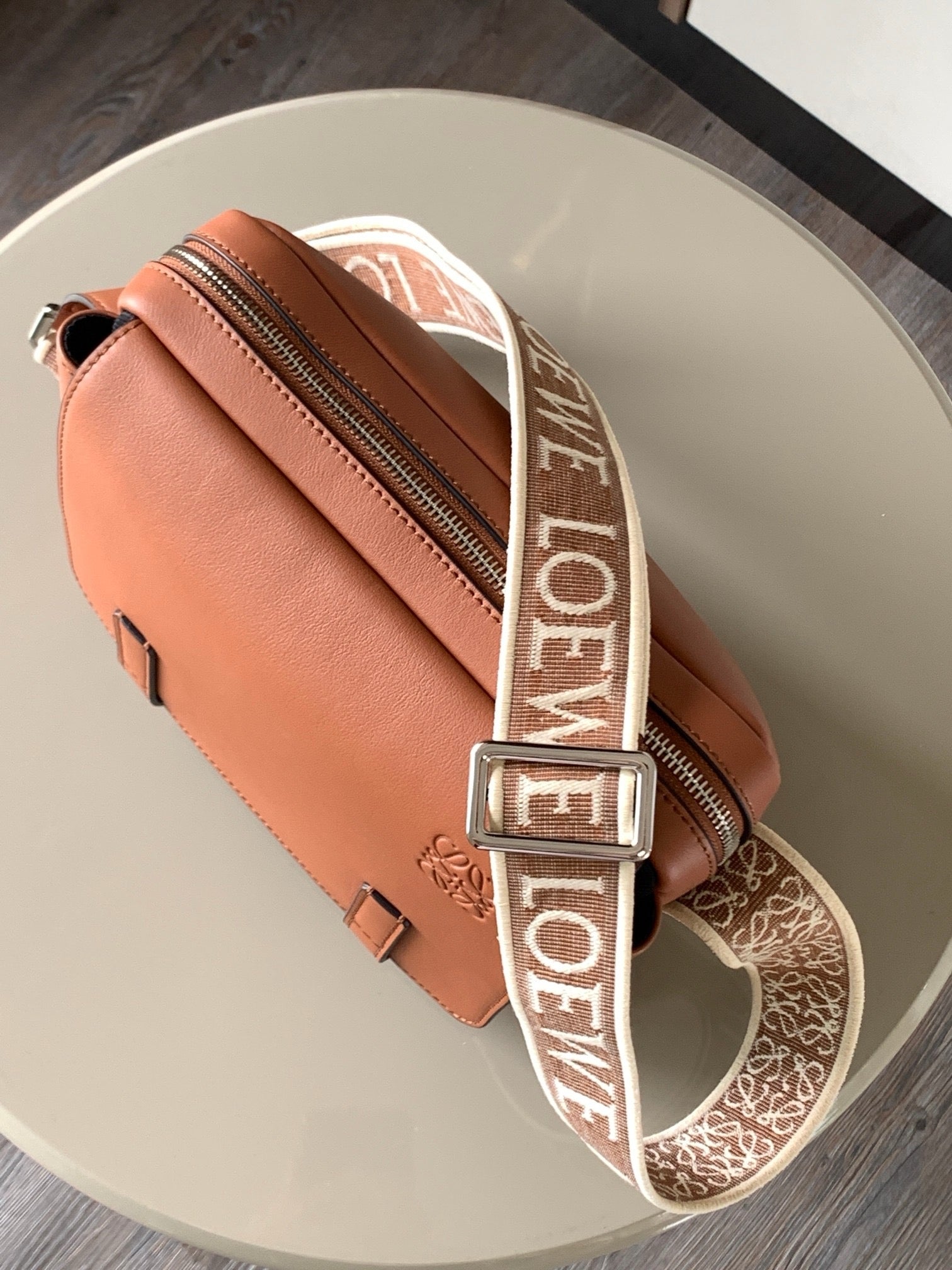 LW Messenger Bag