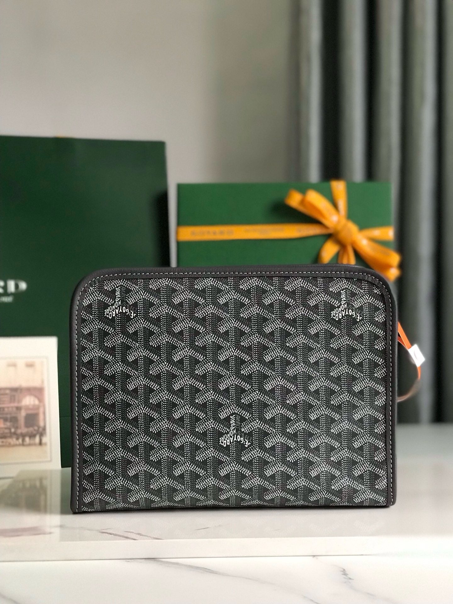 GYD Jouvence Toiletry Bag
