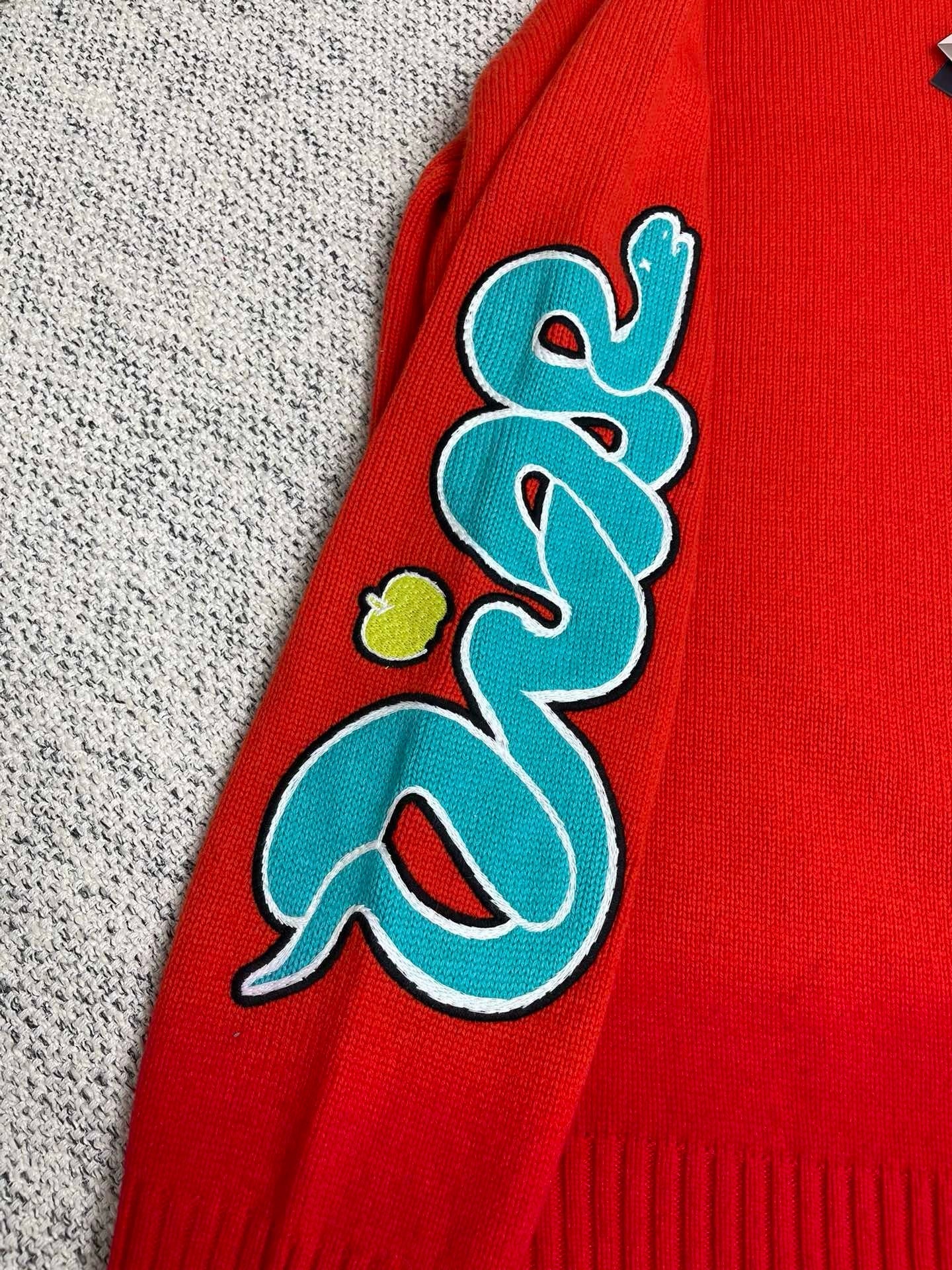 CD Sweater
