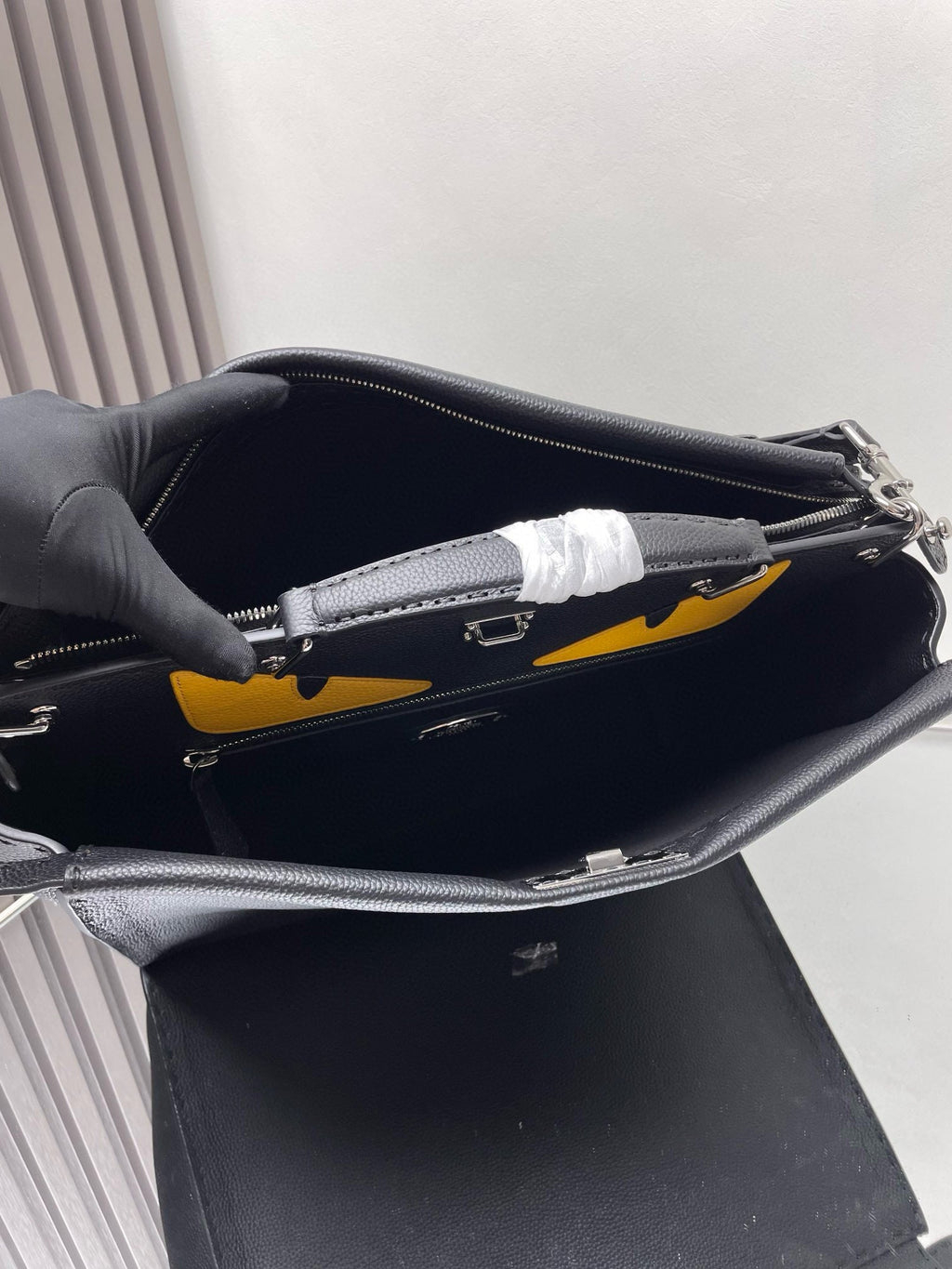 FD Peekaboo Bag
