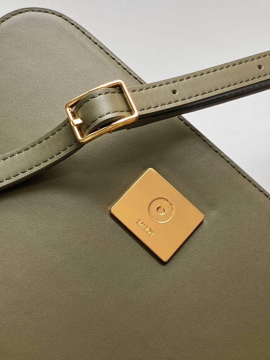 LW Goya Leather