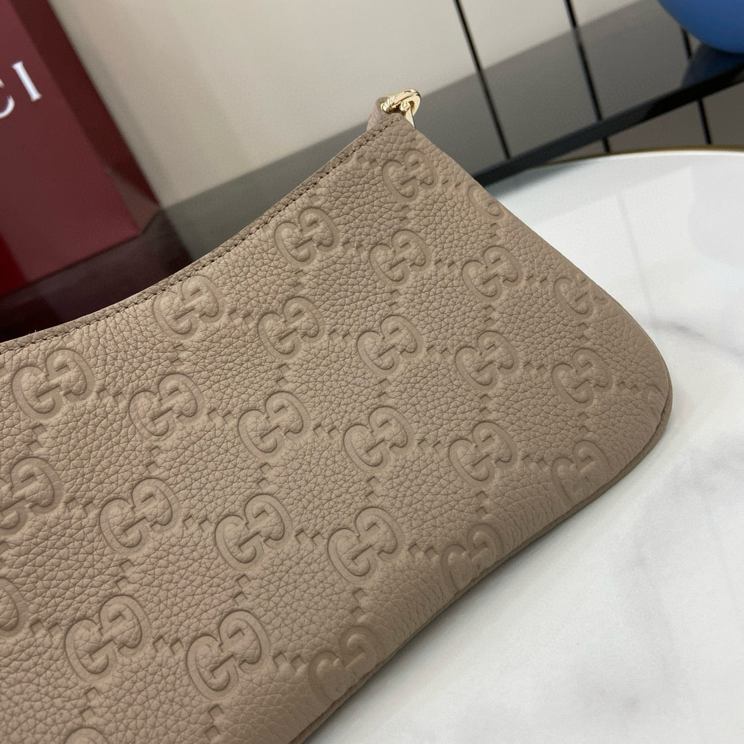 GC Emblem Shoulder Bag