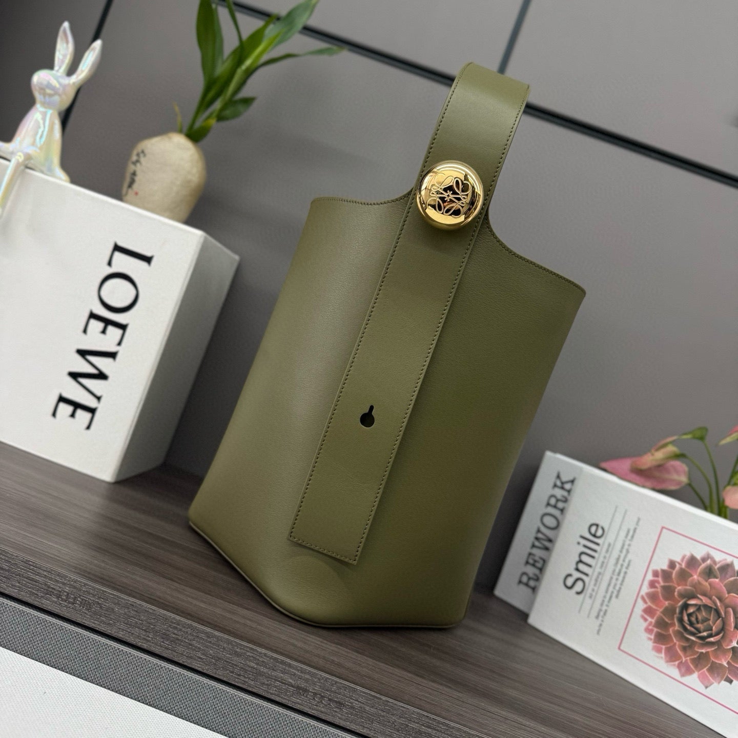 LW Pebble Bucket