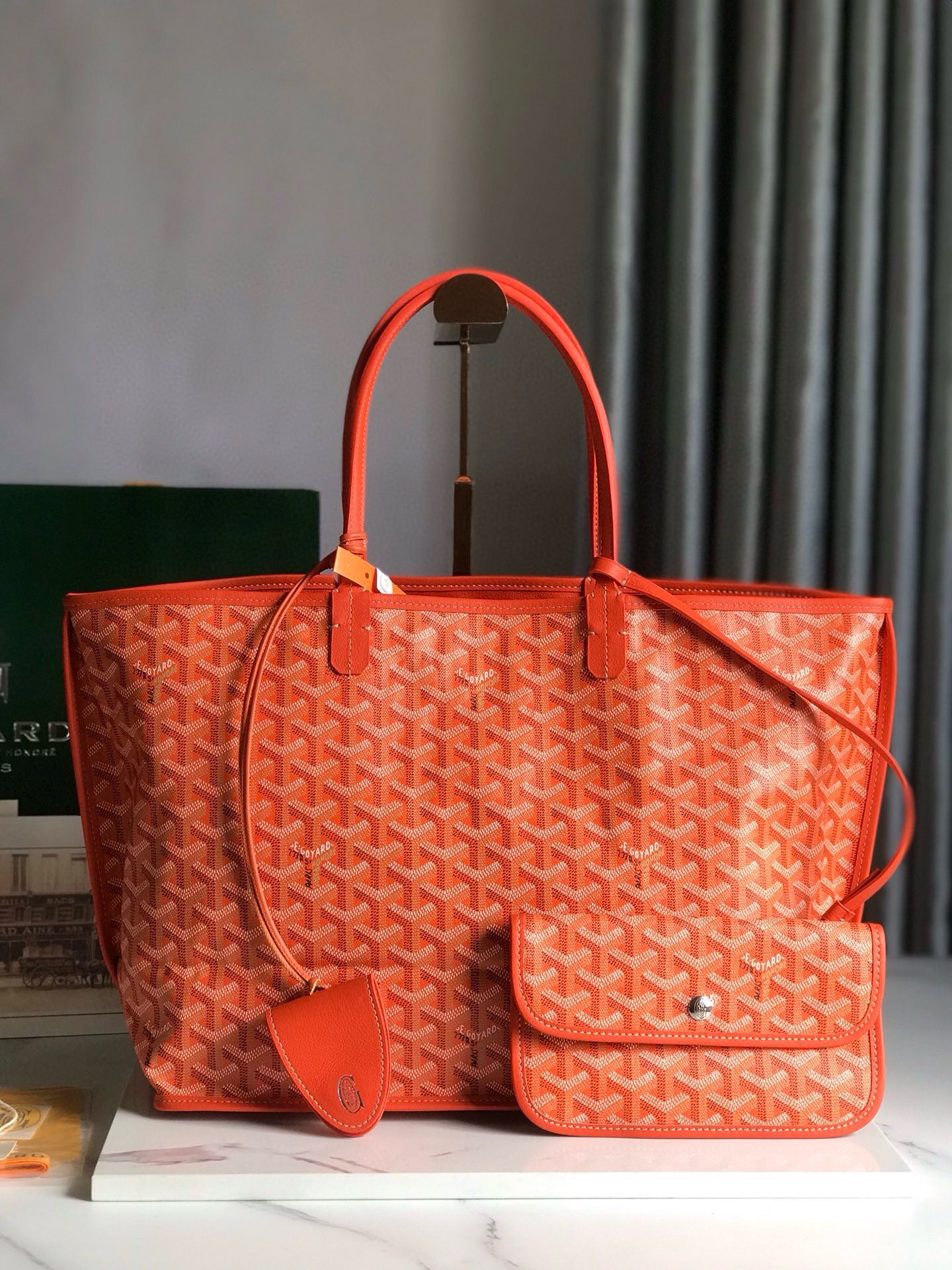 GYD Reversible Anjou