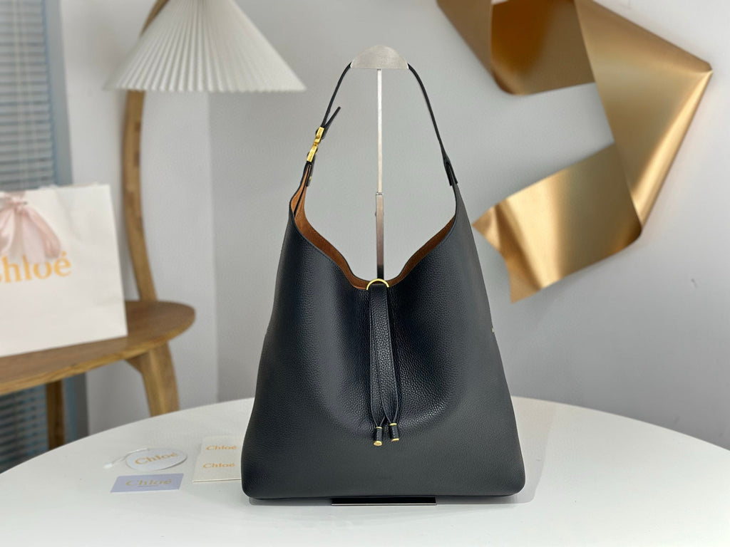 CHL Marcie Hobo