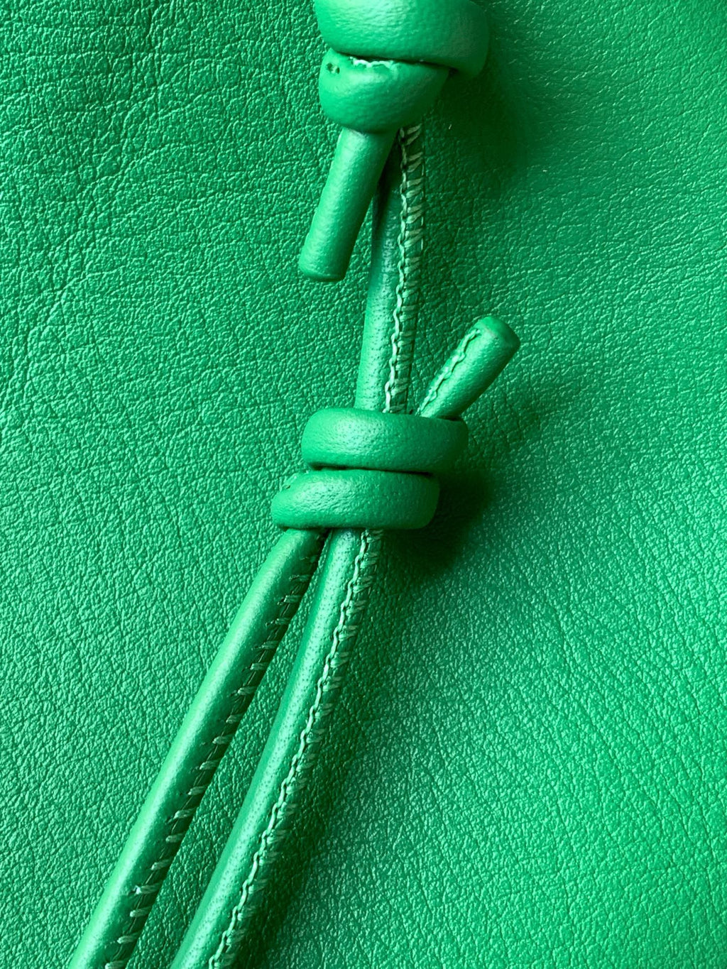 LW Pebble Leather