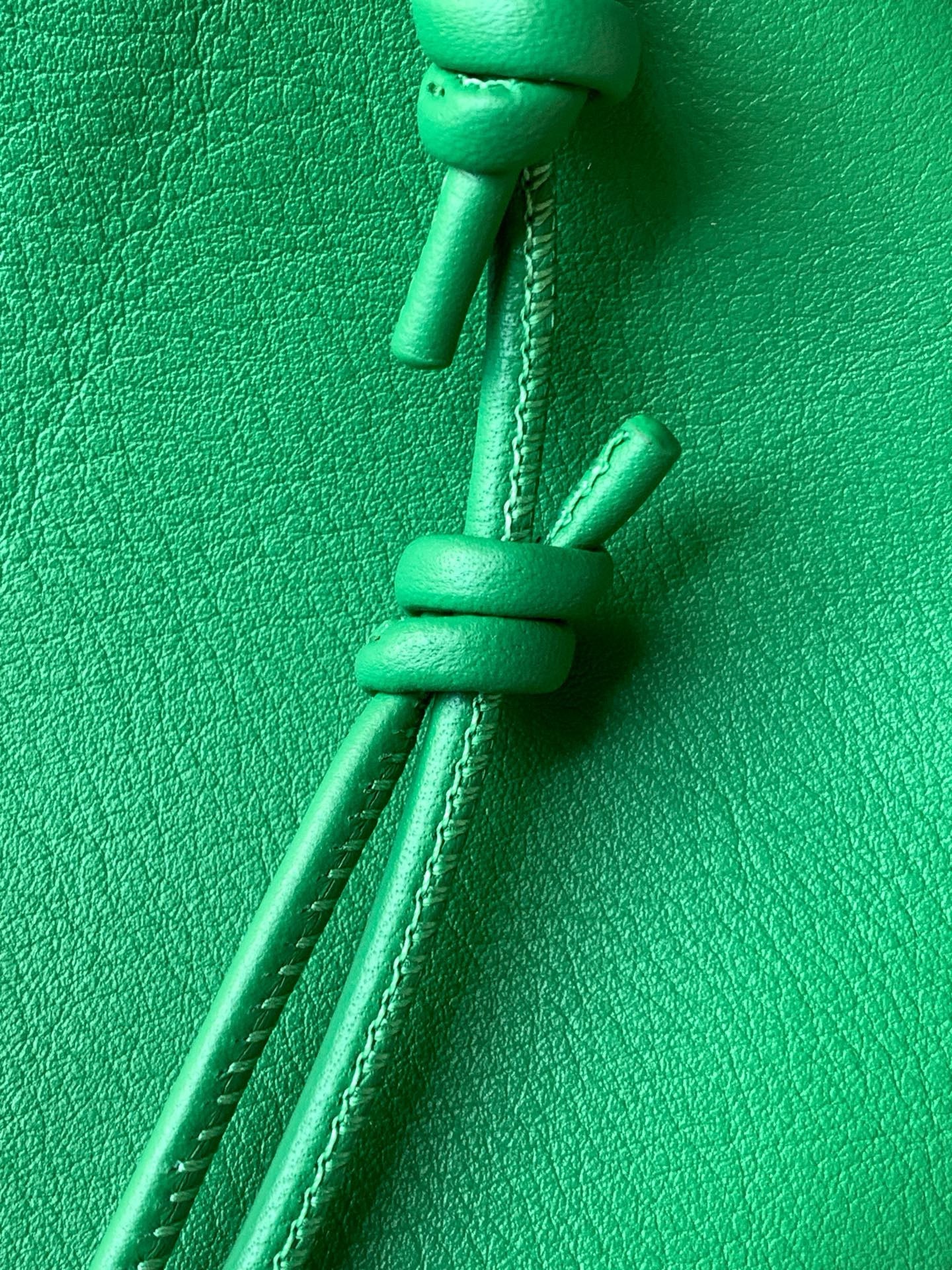 LW Pebble Leather