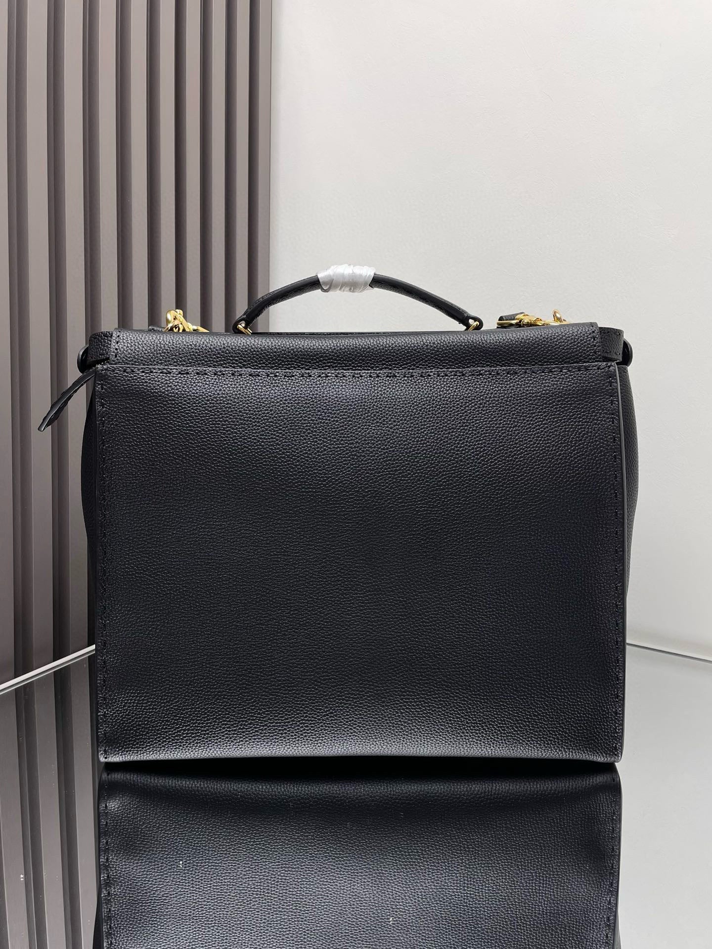 FD Peekaboo Bag