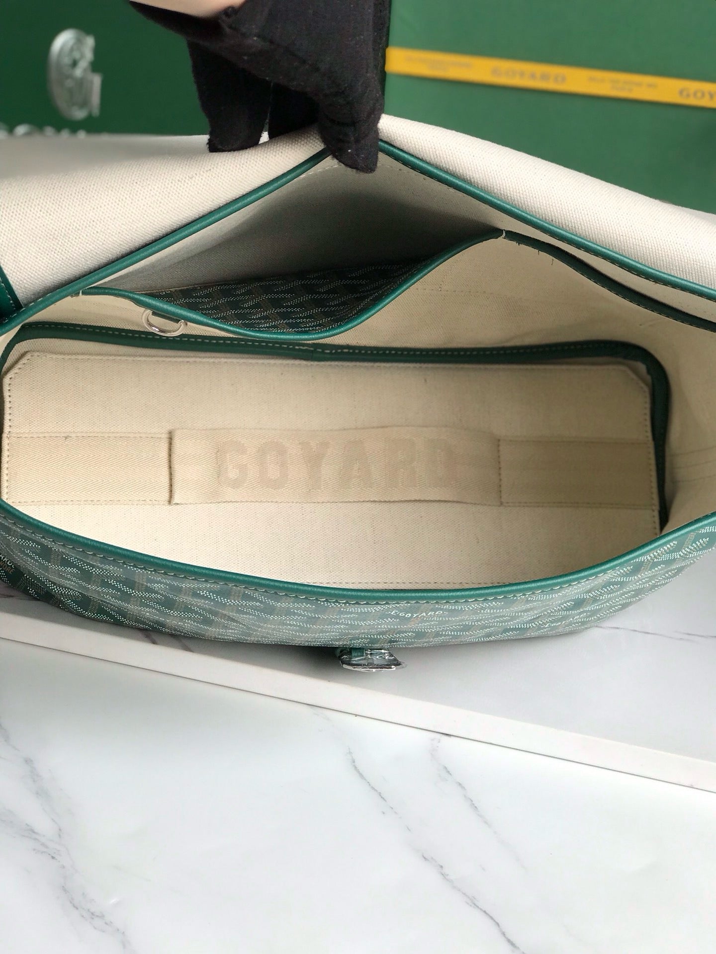 GYD Messenger Bag
