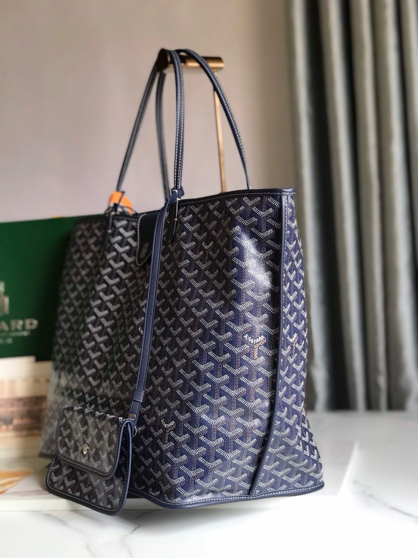 GYD Reversible Anjou