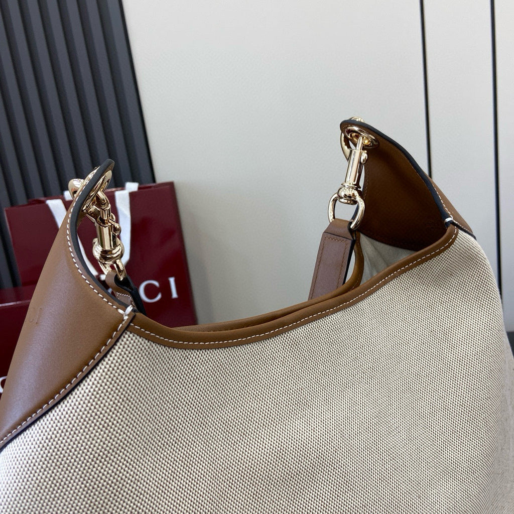 GC Shoulder Bag