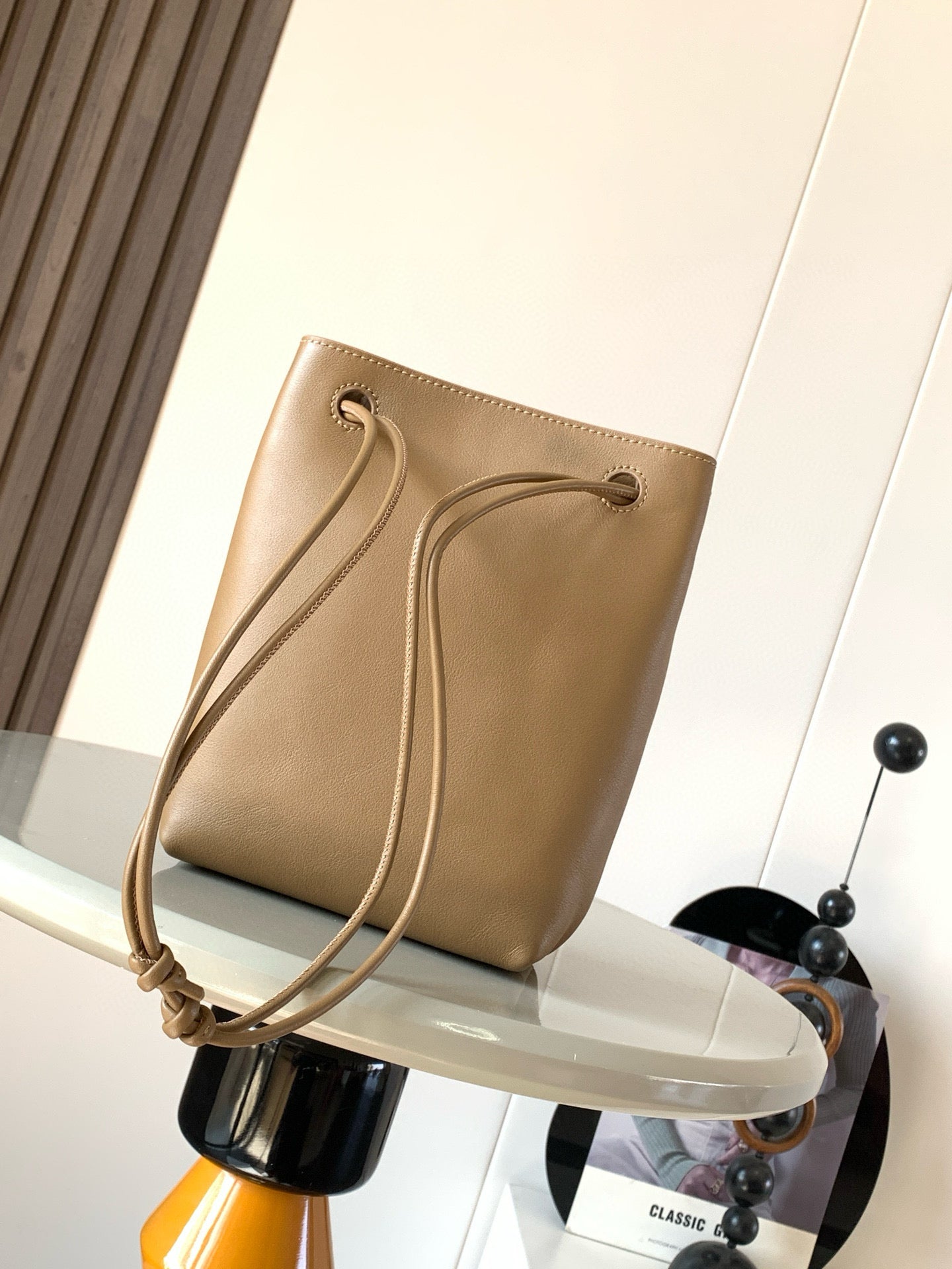 LW Pebble Leather