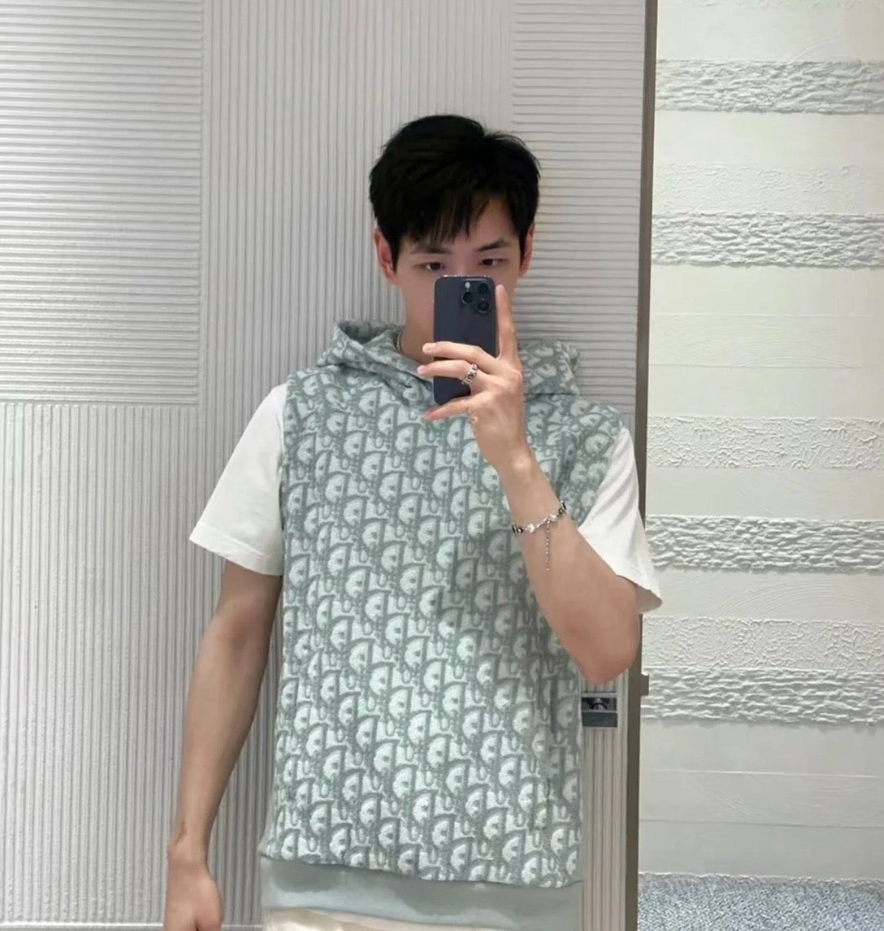 CD Sleeveless Sweatshirt