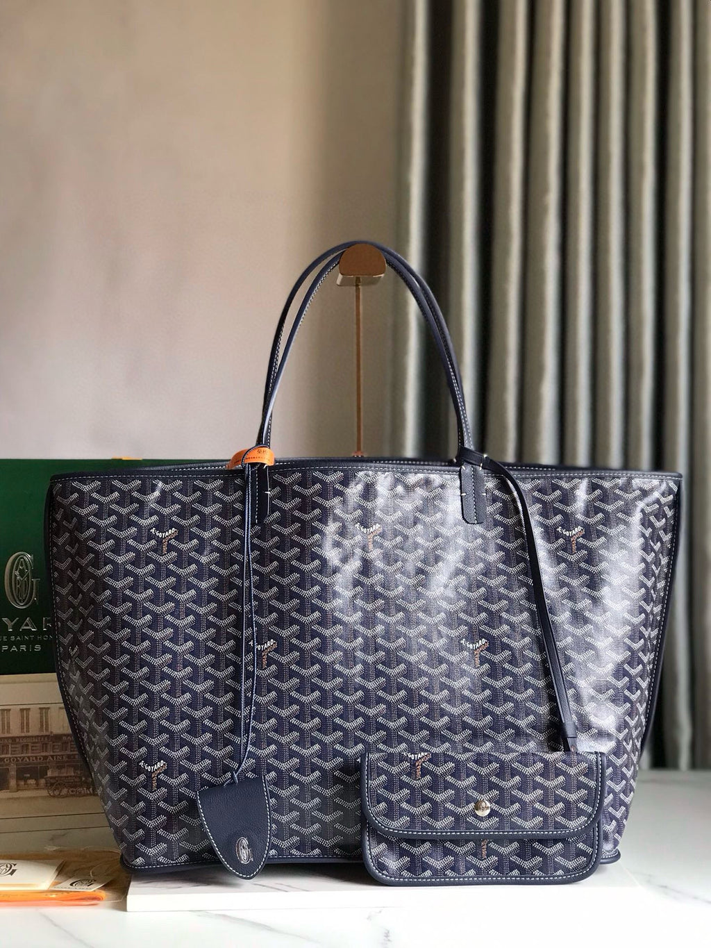 GYD Reversible Anjou
