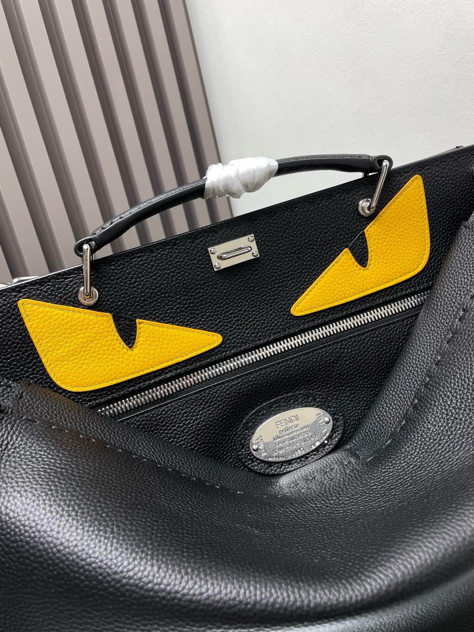 FD Peekaboo Bag