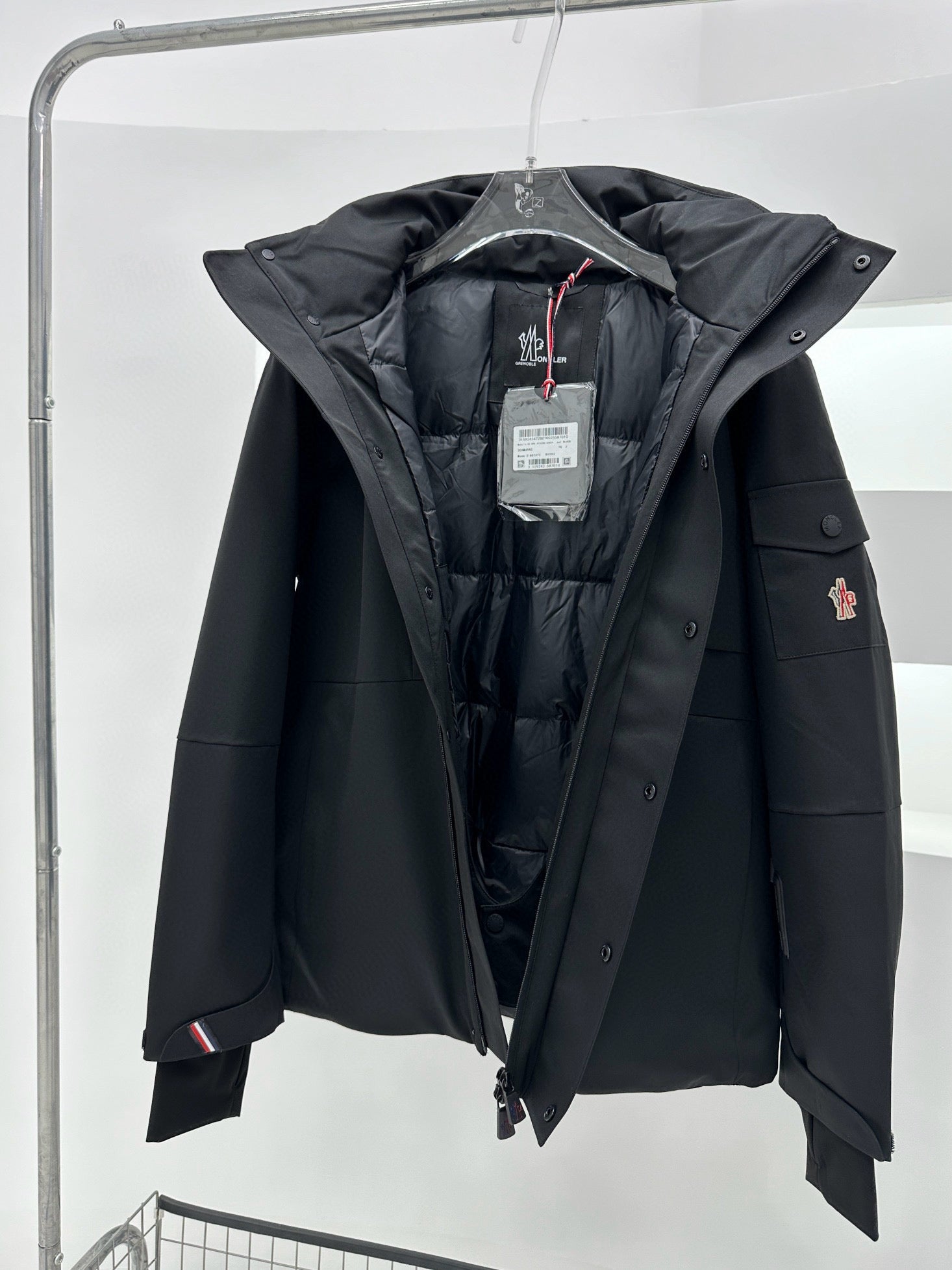 MNC Windbreaker