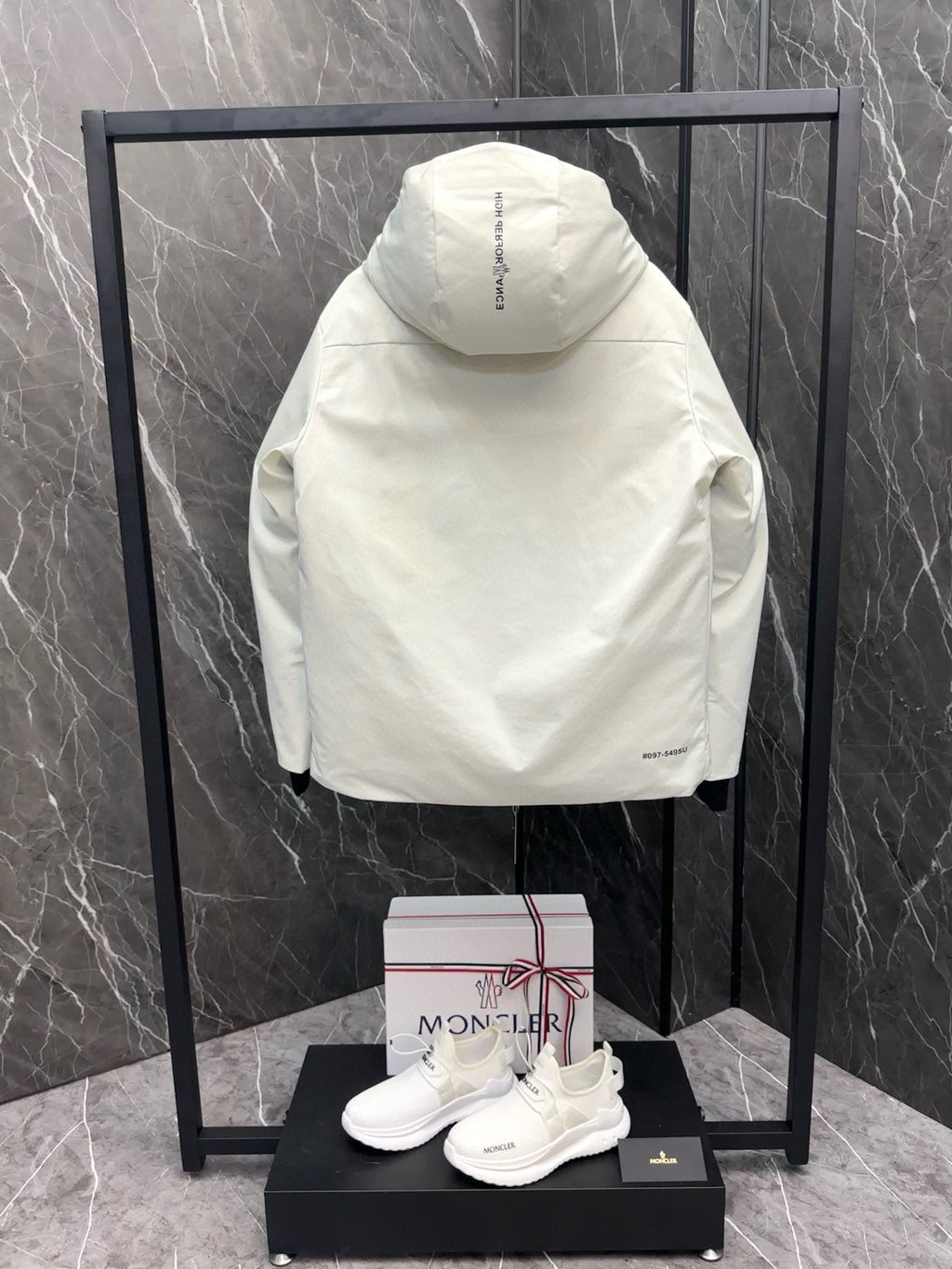 MNC Windbreaker