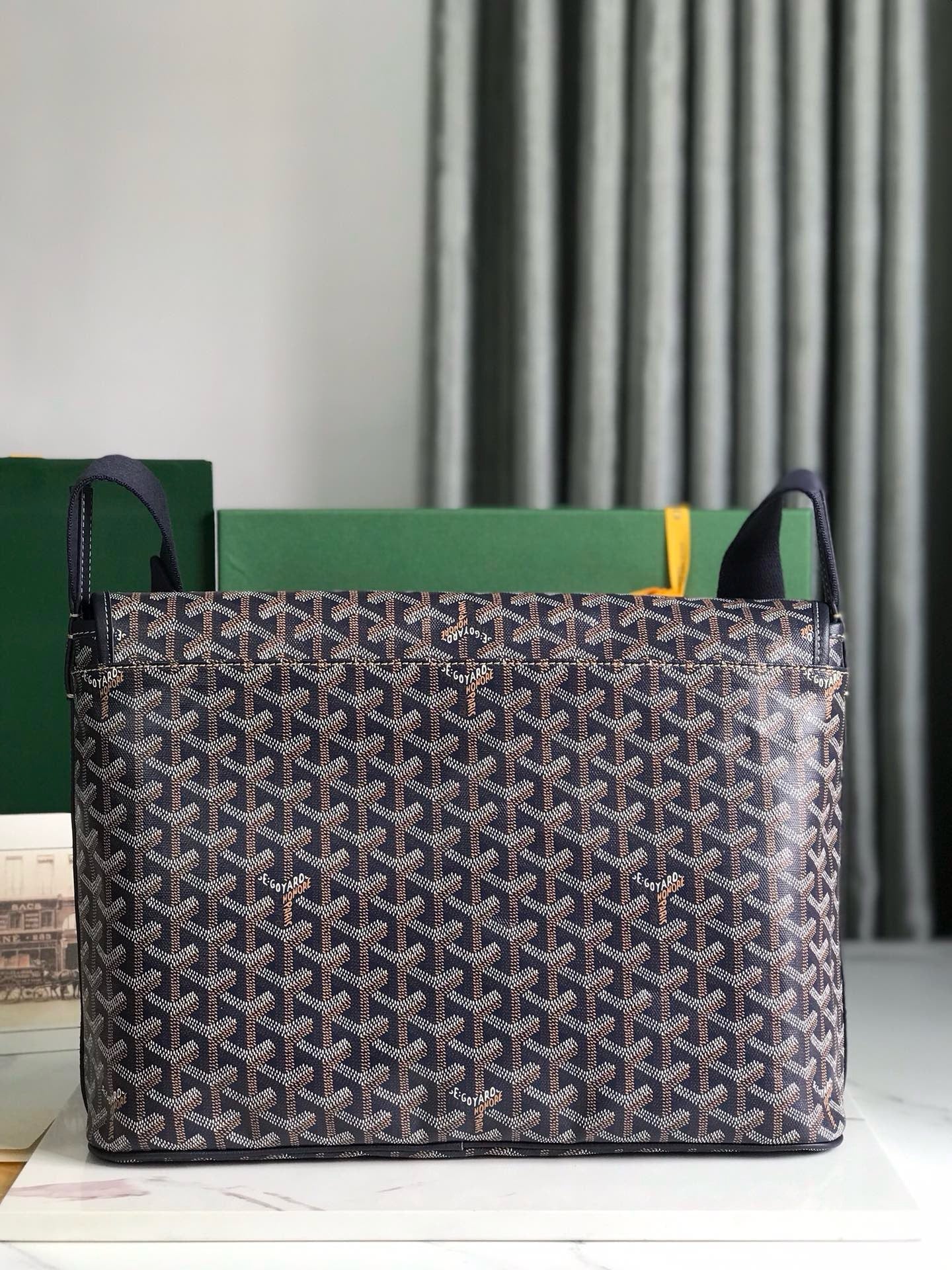 GYD Messenger Bag