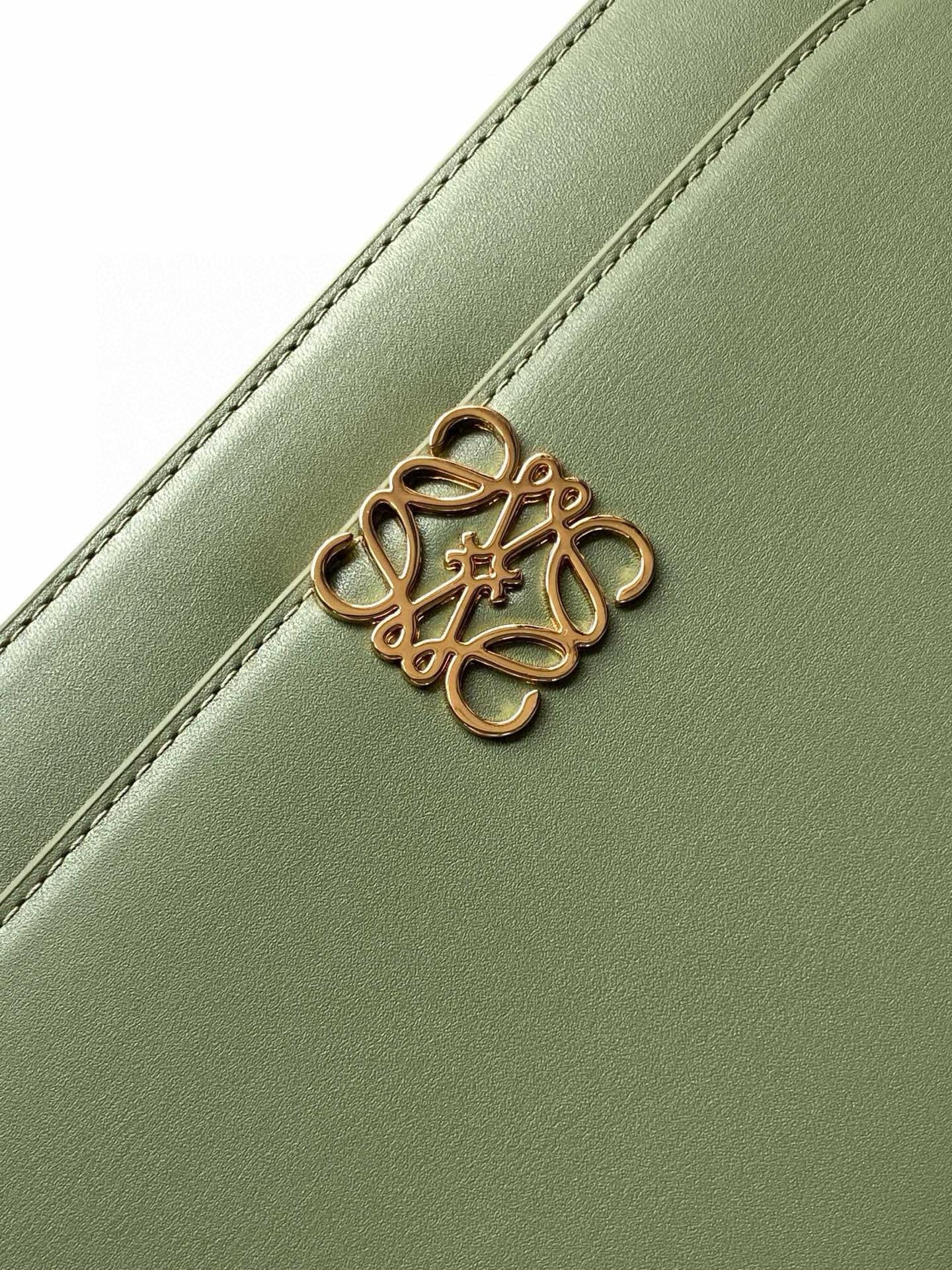 LW Goya Leather